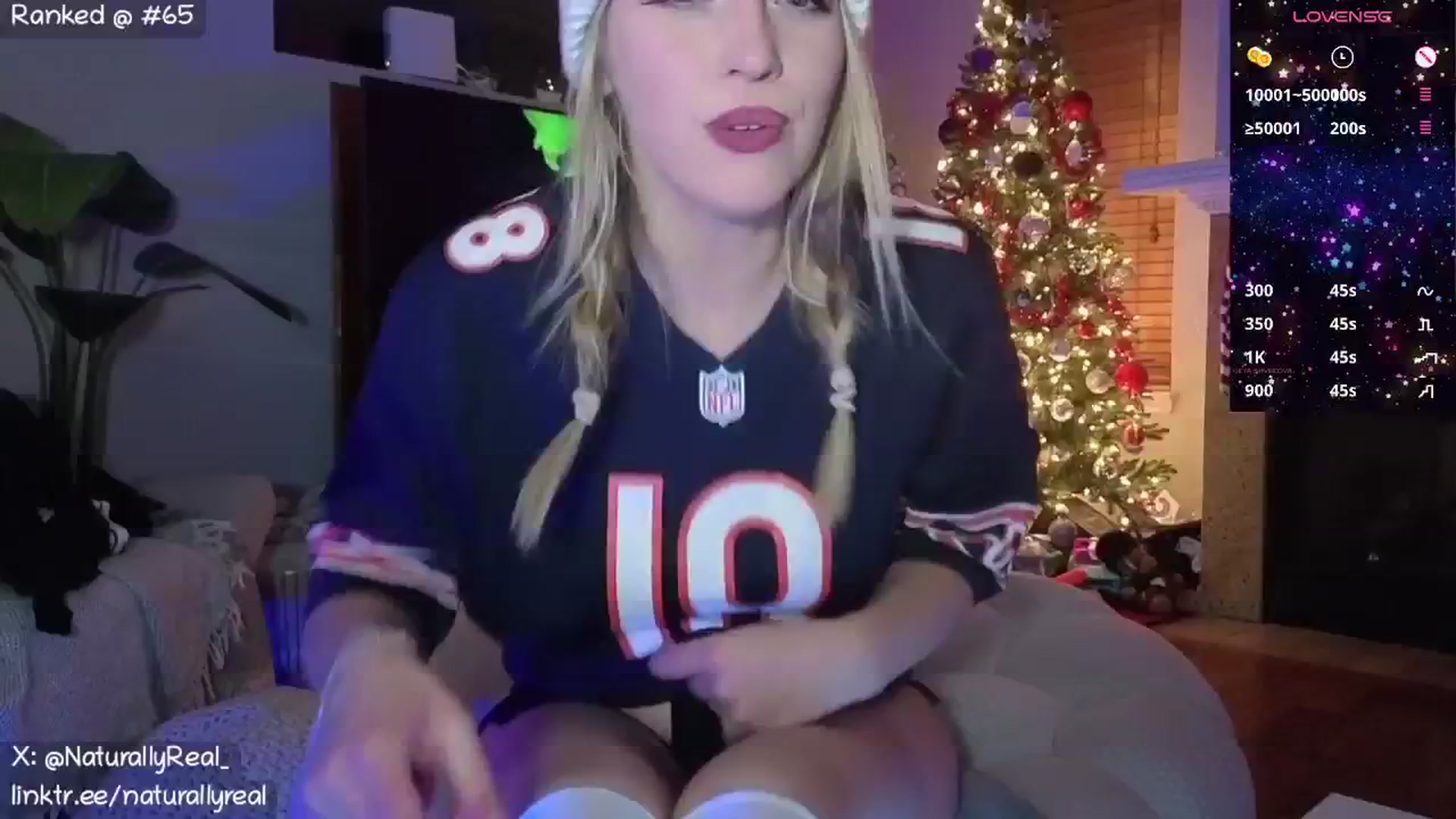 Gallery image thumbnail from NaturallyReal's myfreecams stream on, 12/29/2025, 07:43 image 10 of 20