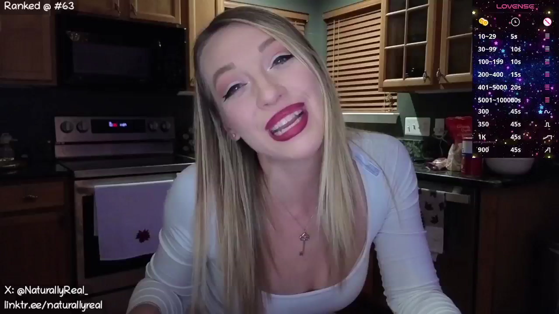 Gallery image thumbnail from NaturallyReal's myfreecams stream on, 12/31/2025, 06:44 image 5 of 20