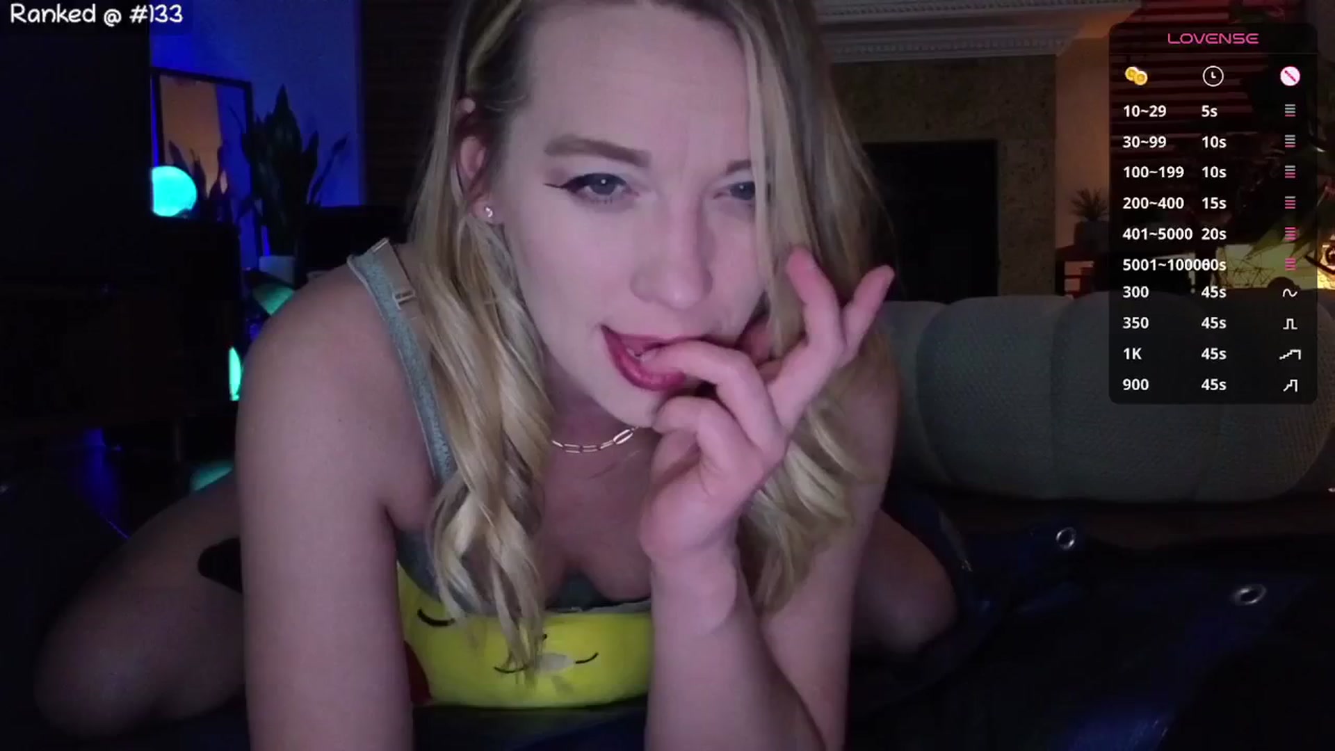Gallery image thumbnail from NaturallyReal's myfreecams stream on, 04/15/2026, 06:34 image 11 of 20