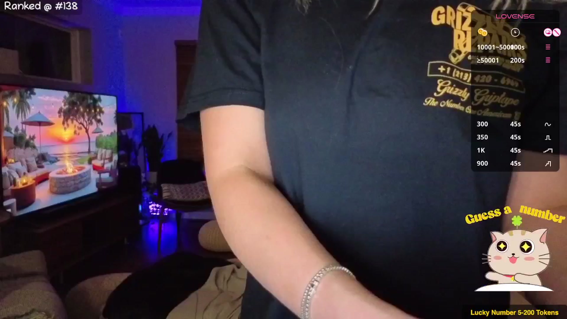 Gallery image thumbnail from NaturallyReal's myfreecams stream on, 04/16/2026, 07:27 image 11 of 20