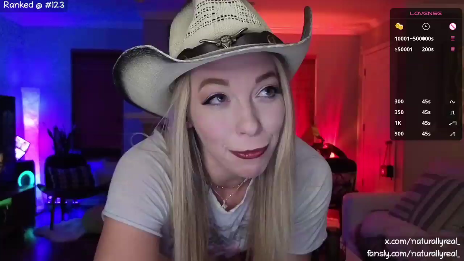 Gallery image thumbnail from NaturallyReal's myfreecams stream on, 08/18/2026, 04:25 image 12 of 20