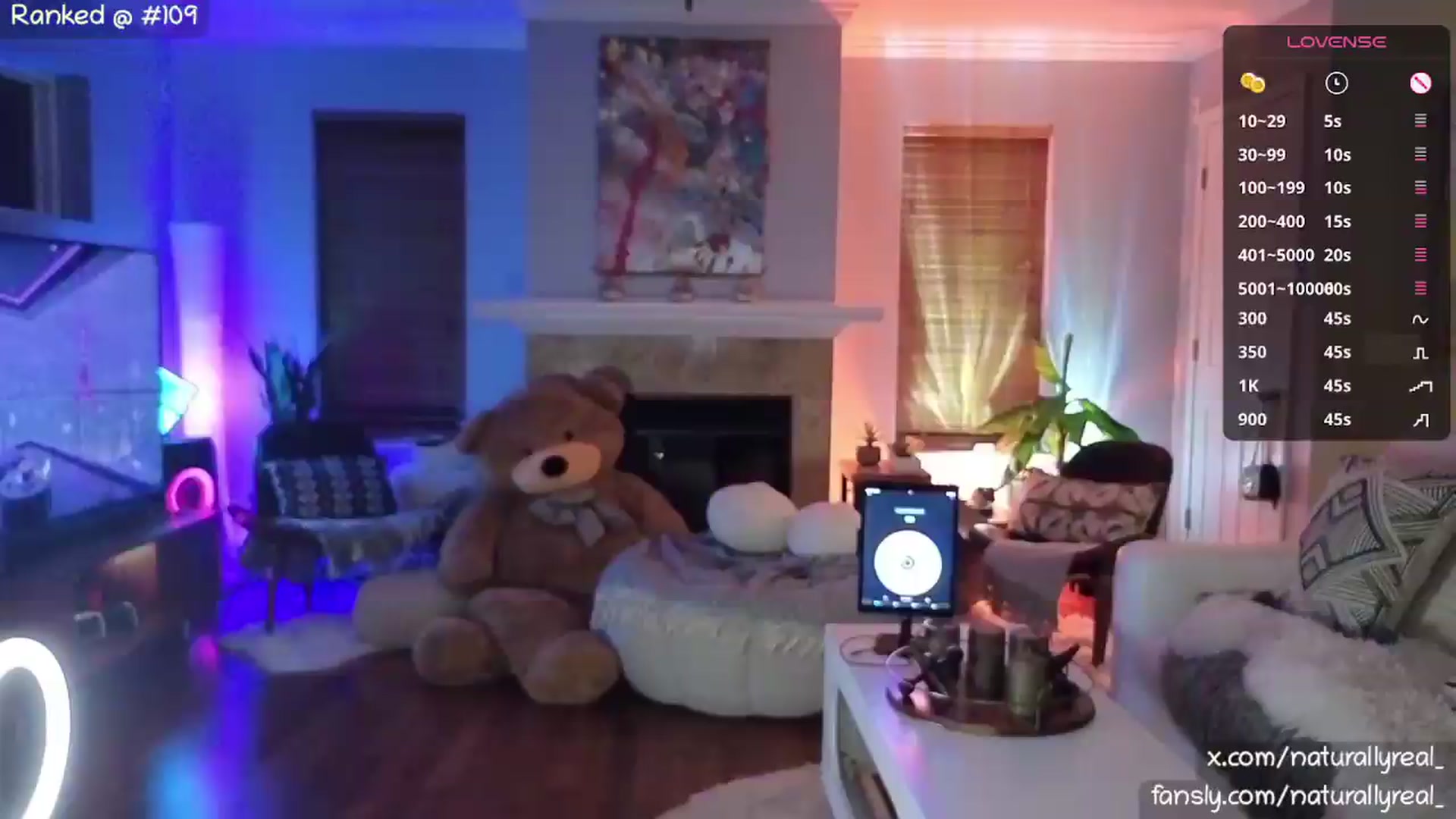 Gallery image thumbnail from NaturallyReal's myfreecams stream on, 08/25/2026, 04:11 image 18 of 20