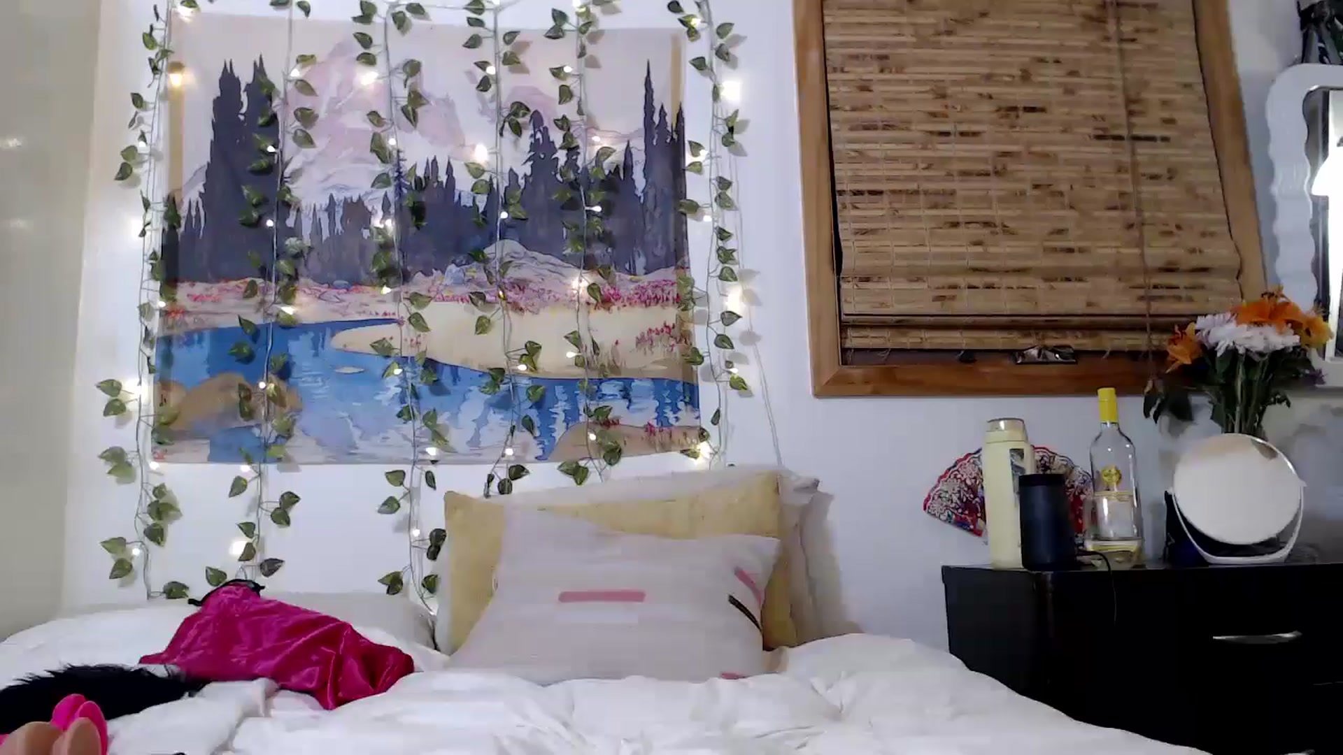 Gallery image thumbnail from NaturegirlKat's myfreecams stream on, 11/12/2024, 08:27 image 11 of 20