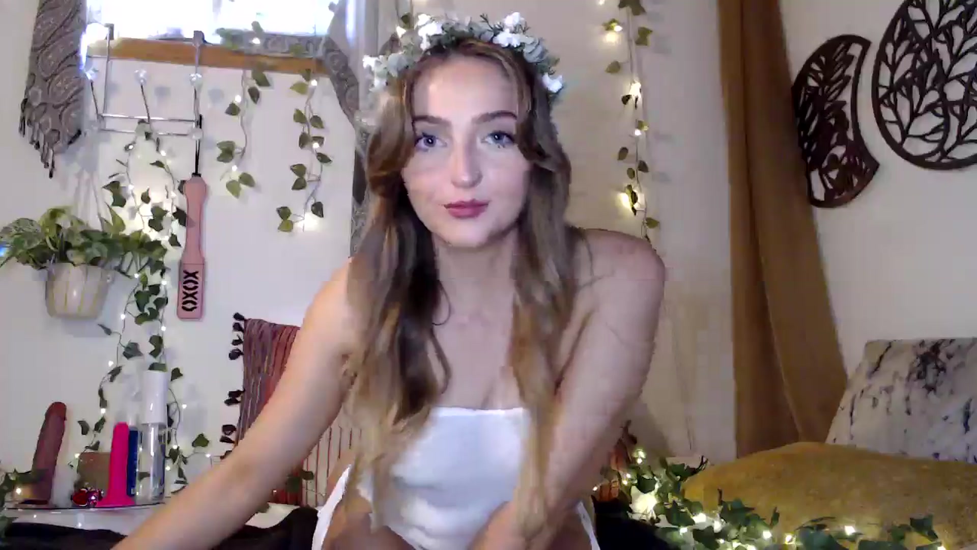 Gallery image thumbnail from NaturegirlKat's myfreecams stream on, 05/13/2025, 22:24 image 3 of 20