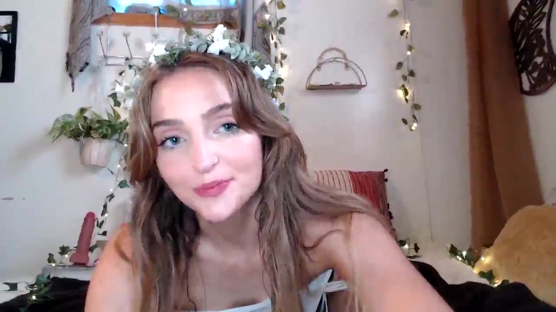 Gallery image thumbnail from NaturegirlKat's myfreecams stream on, 05/14/2025, 24:27 image 13 of 20