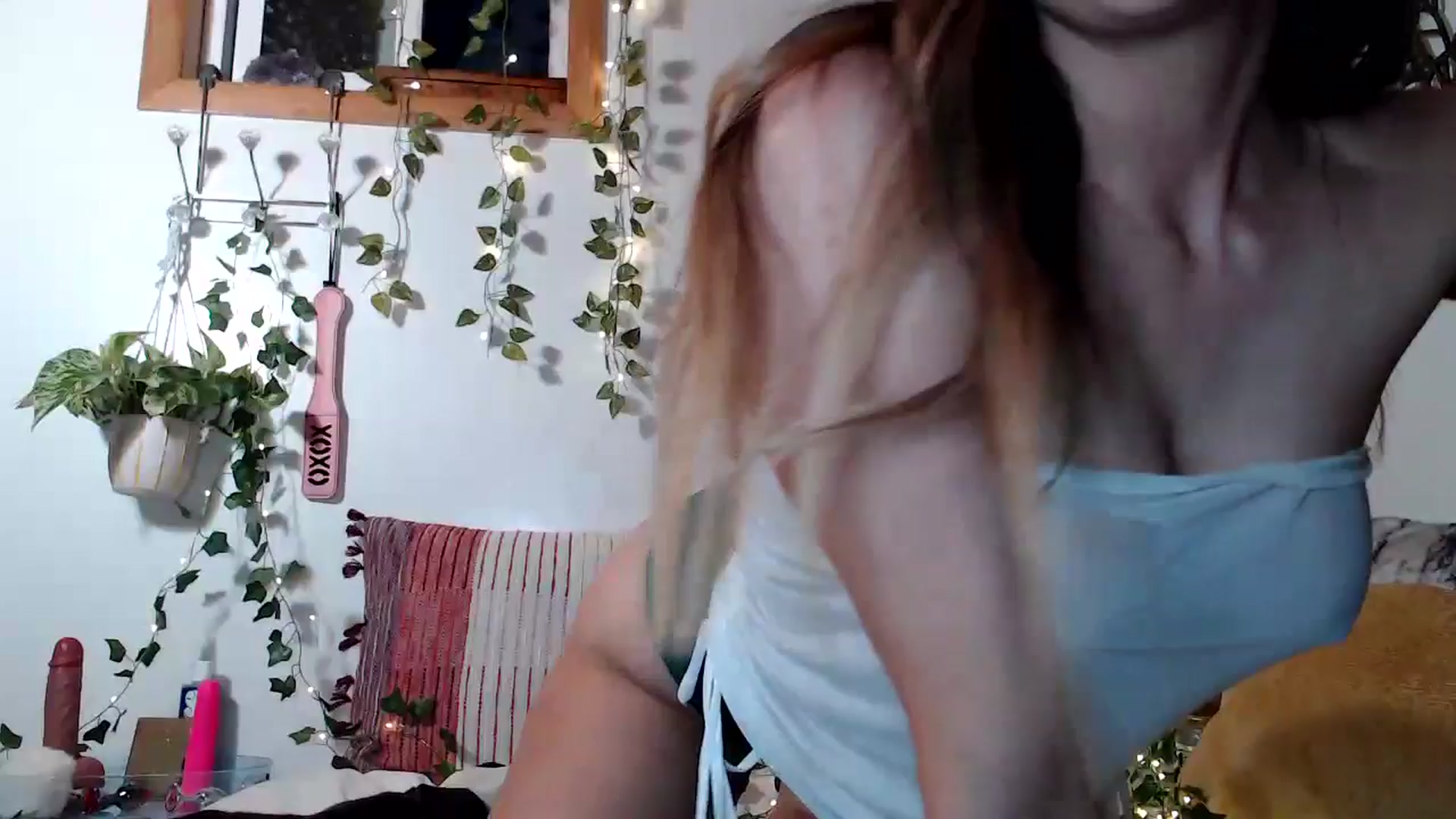 Gallery image thumbnail from NaturegirlKat's myfreecams stream on, 05/14/2025, 04:08 image 7 of 20