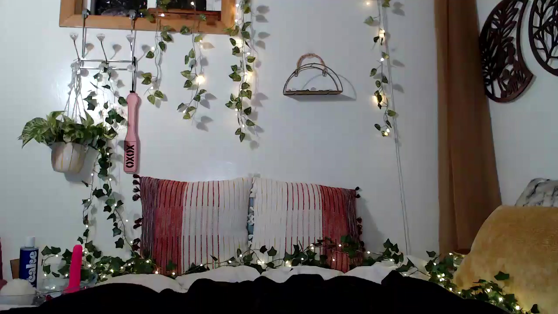 Gallery image thumbnail from NaturegirlKat's myfreecams stream on, 05/14/2025, 07:01 image 12 of 20