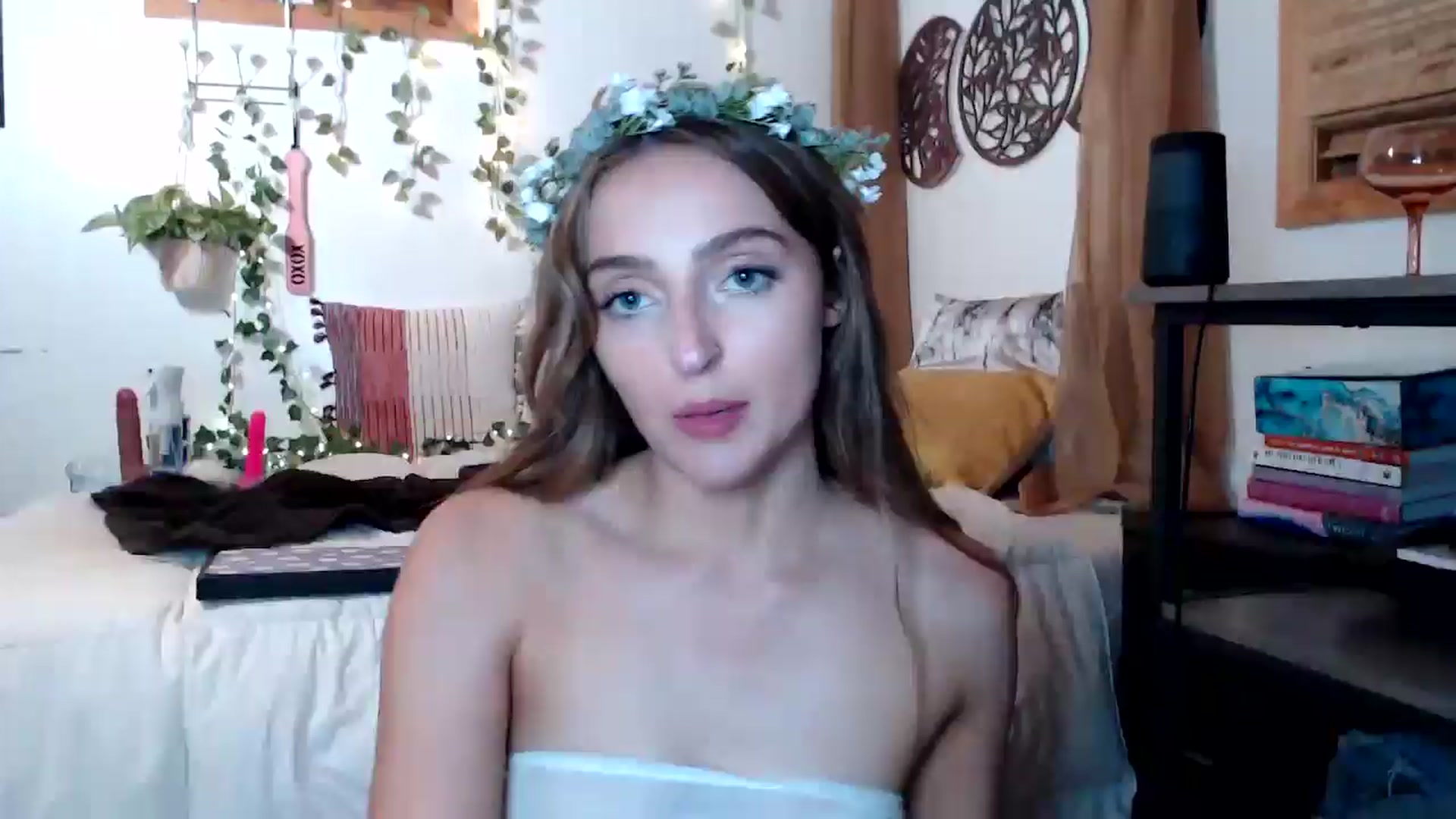 Gallery image thumbnail from NaturegirlKat's myfreecams stream on, 05/14/2025, 07:01 image 19 of 20
