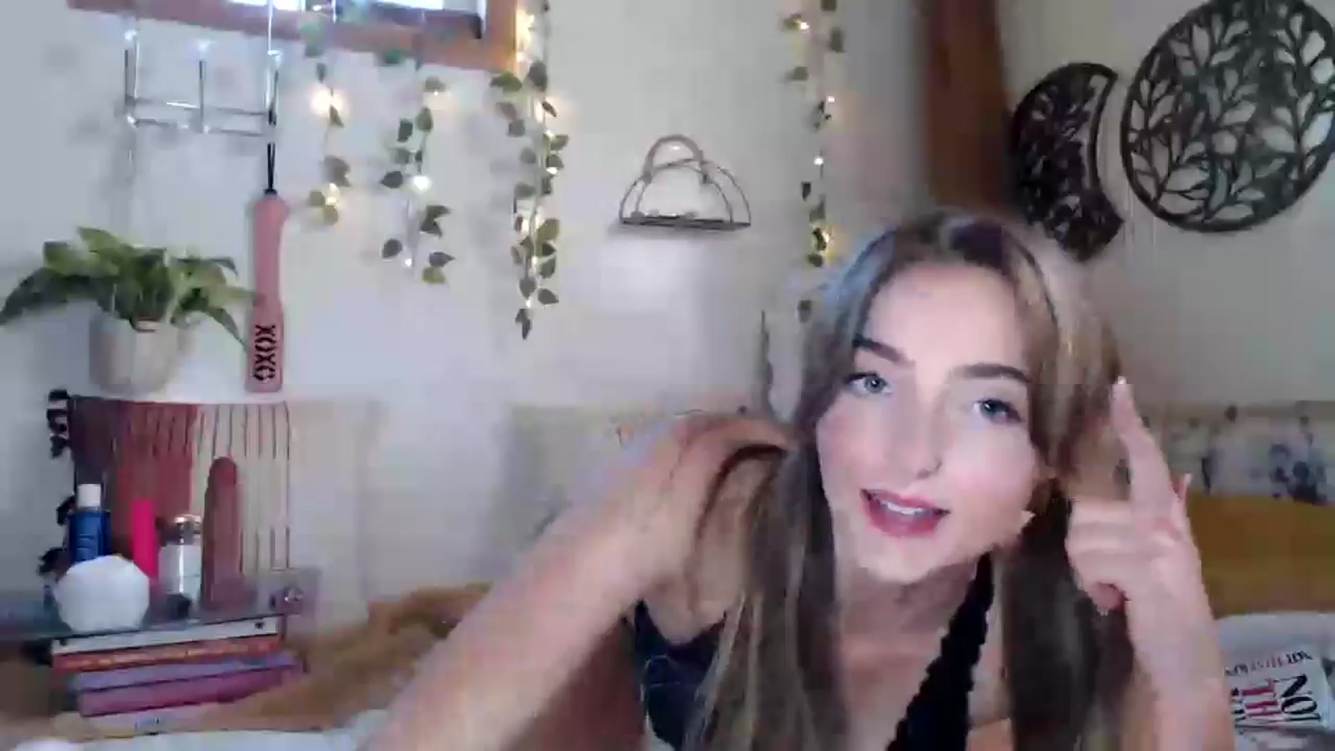 Gallery image thumbnail from NaturegirlKat's myfreecams stream on, 05/21/2025, 23:51 image 20 of 20