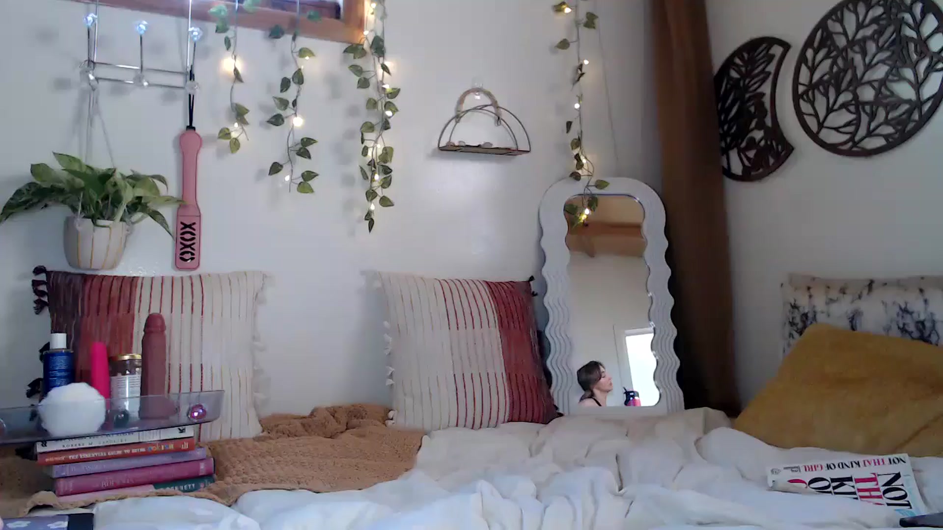 Gallery image thumbnail from NaturegirlKat's myfreecams stream on, 05/21/2025, 23:51 image 18 of 20