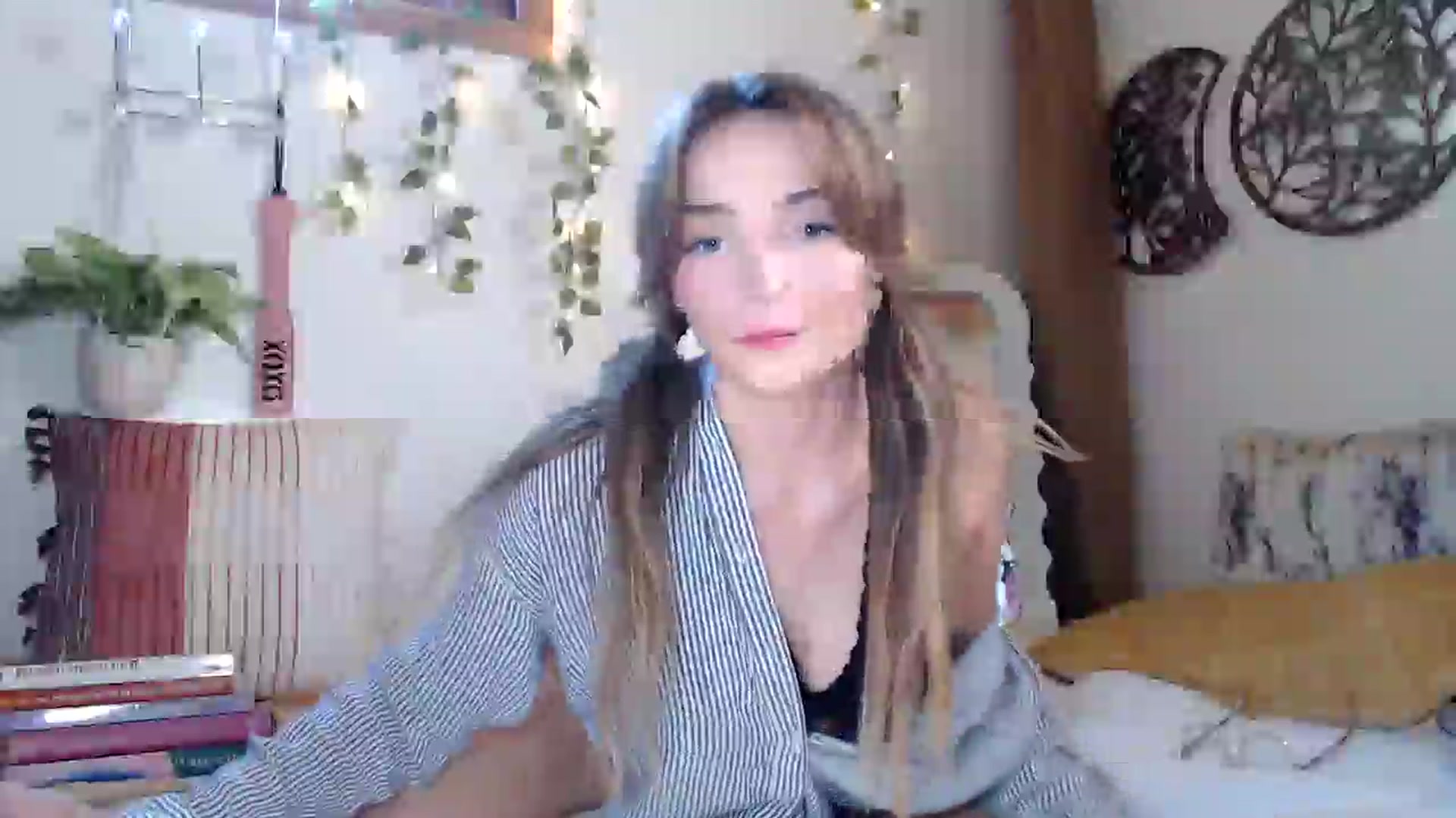 Gallery image thumbnail from NaturegirlKat's myfreecams stream on, 05/21/2025, 23:51 image 11 of 20
