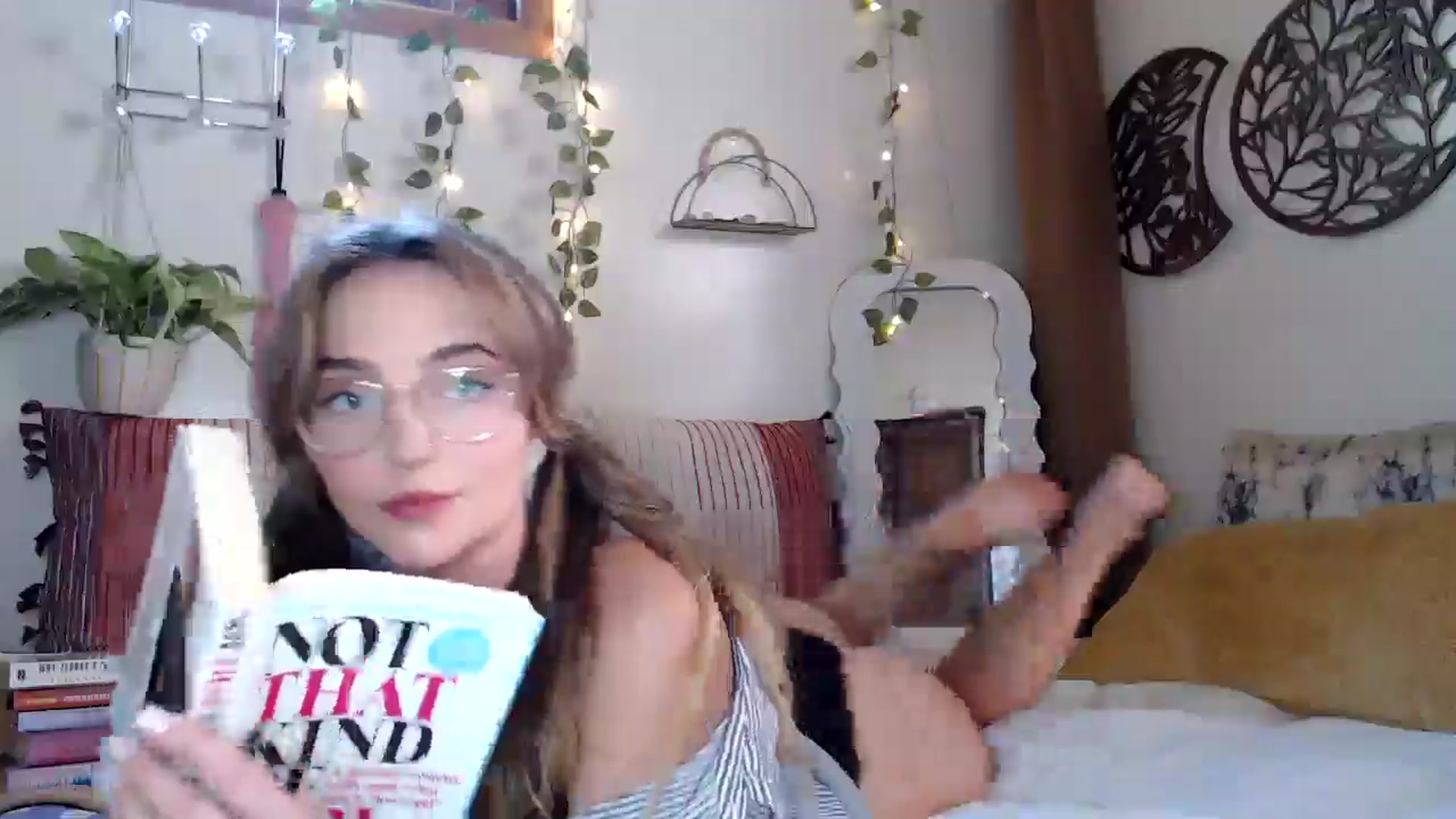 Gallery image thumbnail from NaturegirlKat's myfreecams stream on, 05/21/2025, 23:51 image 2 of 20