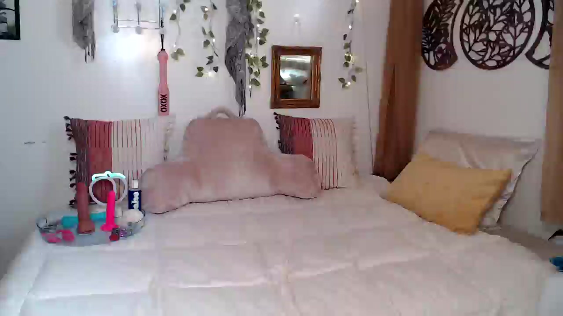 Gallery image thumbnail from NaturegirlKat's myfreecams stream on, 06/08/2025, 01:58 image 7 of 20