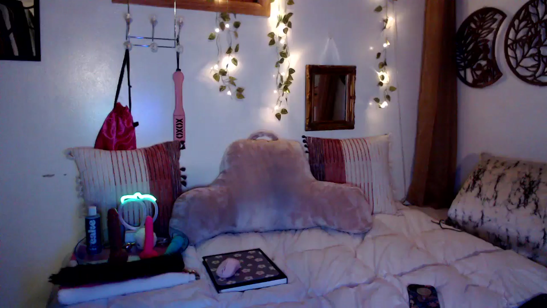 Gallery image thumbnail from NaturegirlKat's myfreecams stream on, 06/17/2025, 08:31 image 9 of 20