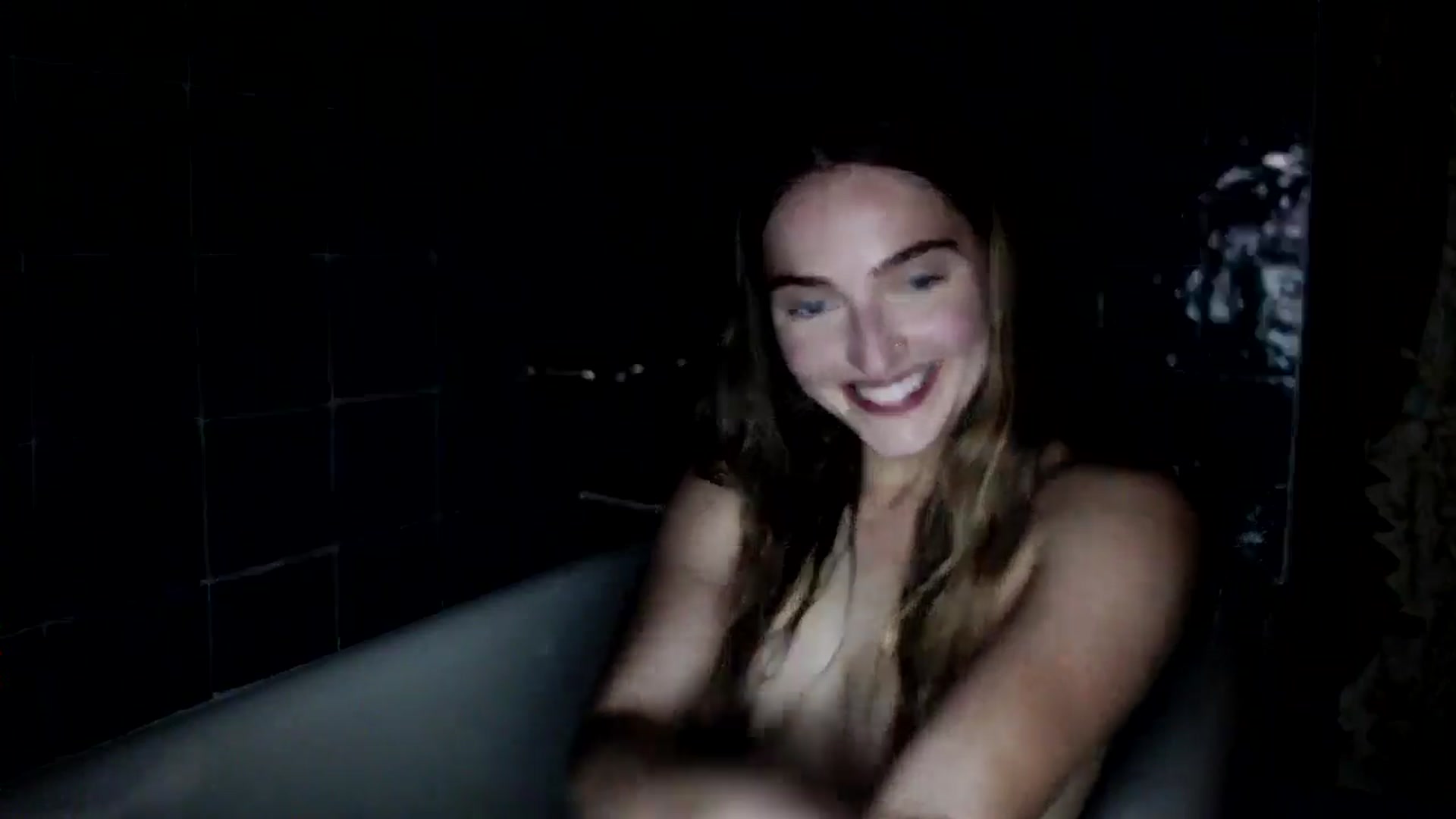 Gallery image thumbnail from NaturegirlKat's myfreecams stream on, 07/15/2025, 03:55 image 15 of 20