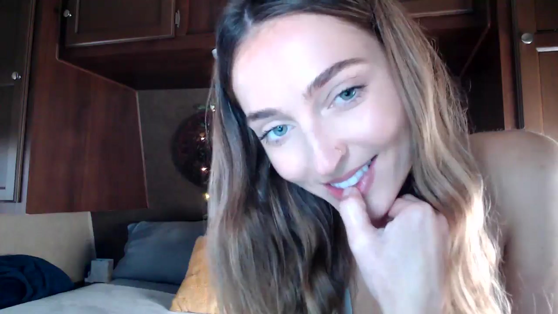 Gallery image thumbnail from NaturegirlKat's myfreecams stream on, 09/12/2025, 19:51 image 8 of 20