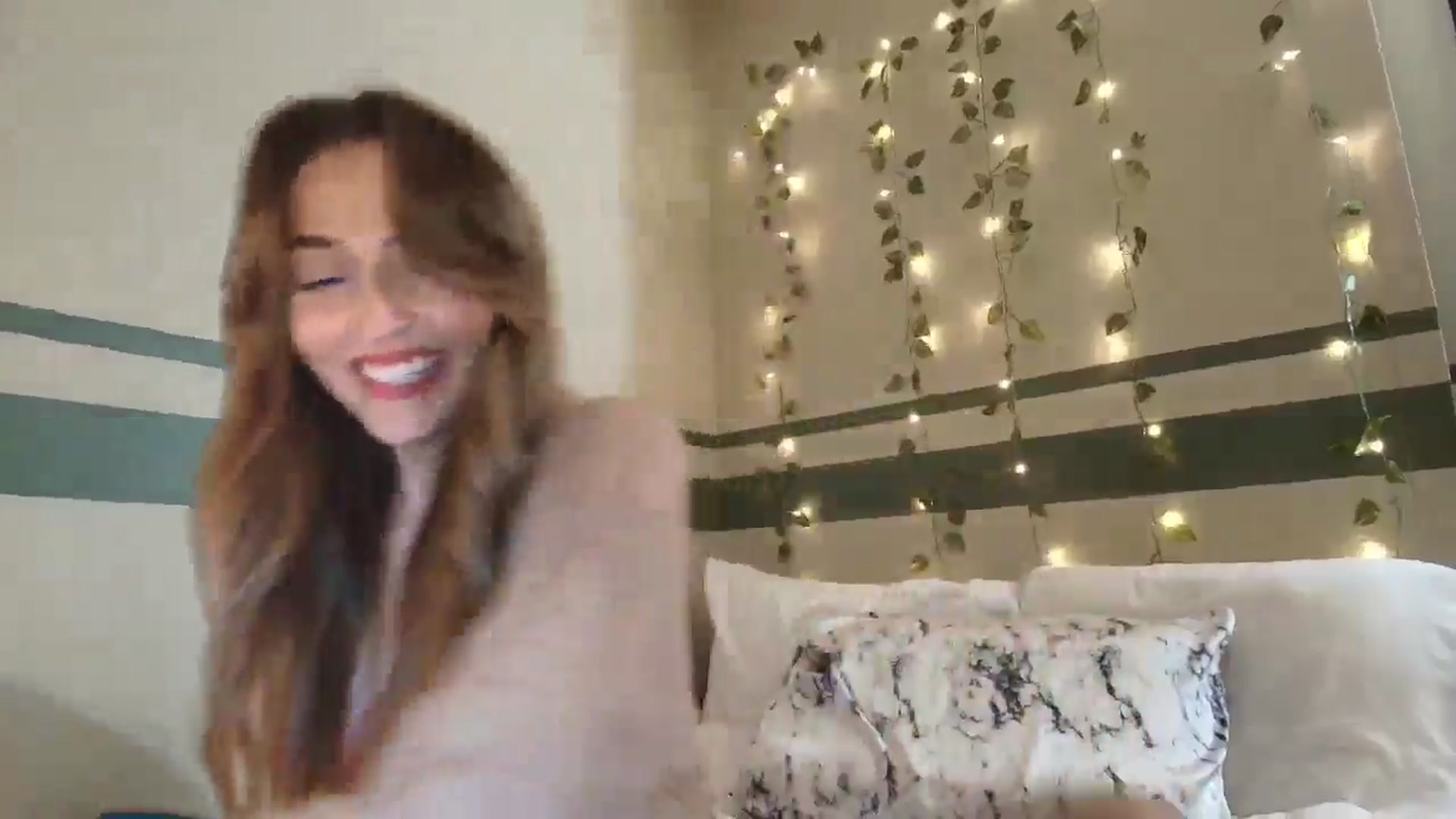 Gallery image thumbnail from NaturegirlKat's myfreecams stream on, 12/13/2025, 02:32 image 16 of 20