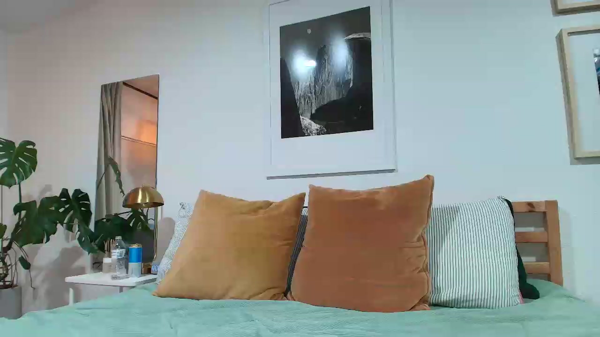 Gallery image thumbnail from NaturegirlKat's myfreecams stream on, 06/21/2026, 05:15 image 16 of 20