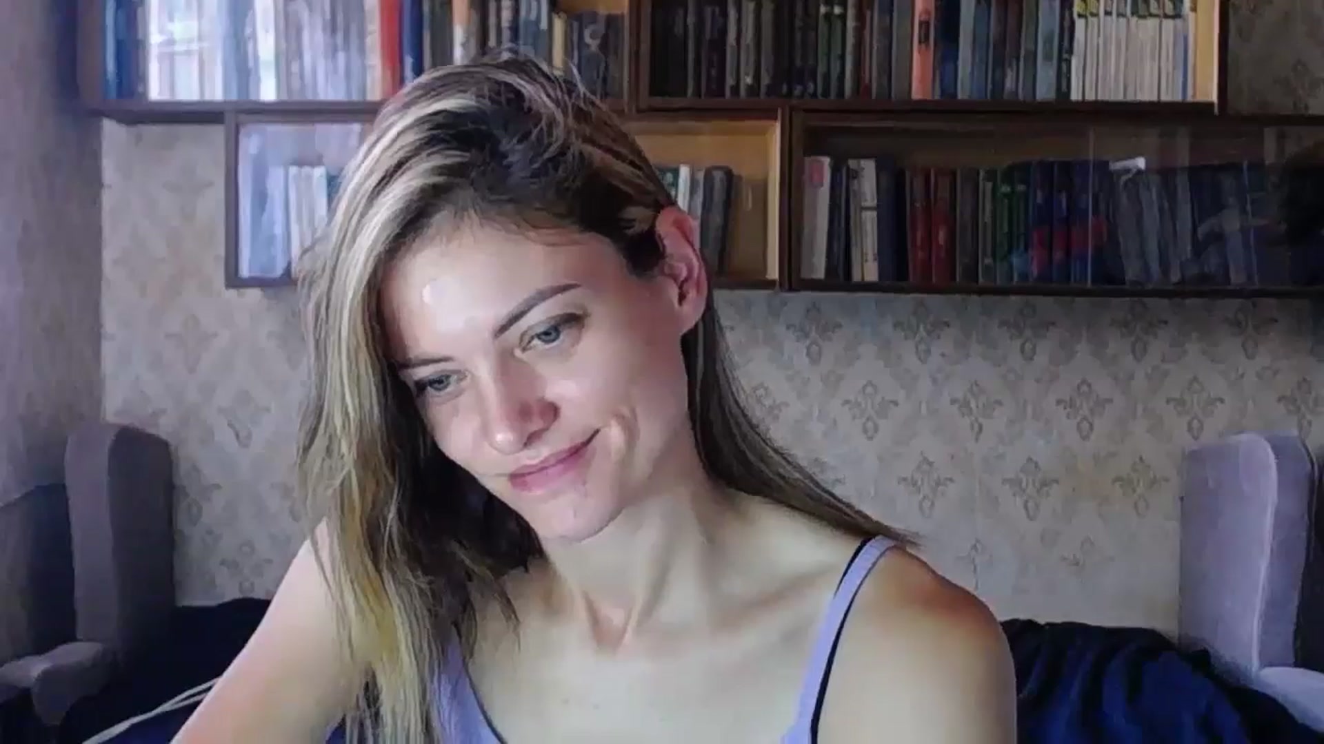 Gallery image thumbnail from Naty_Moon7's myfreecams stream on, 08/16/2024, 11:02 image 12 of 20