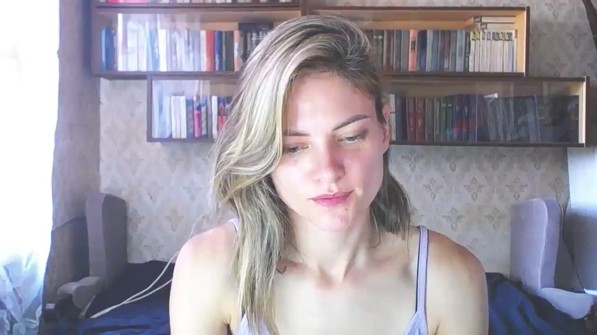 Gallery image thumbnail from Naty_Moon7's myfreecams stream on, 08/17/2024, 09:17 image 9 of 20
