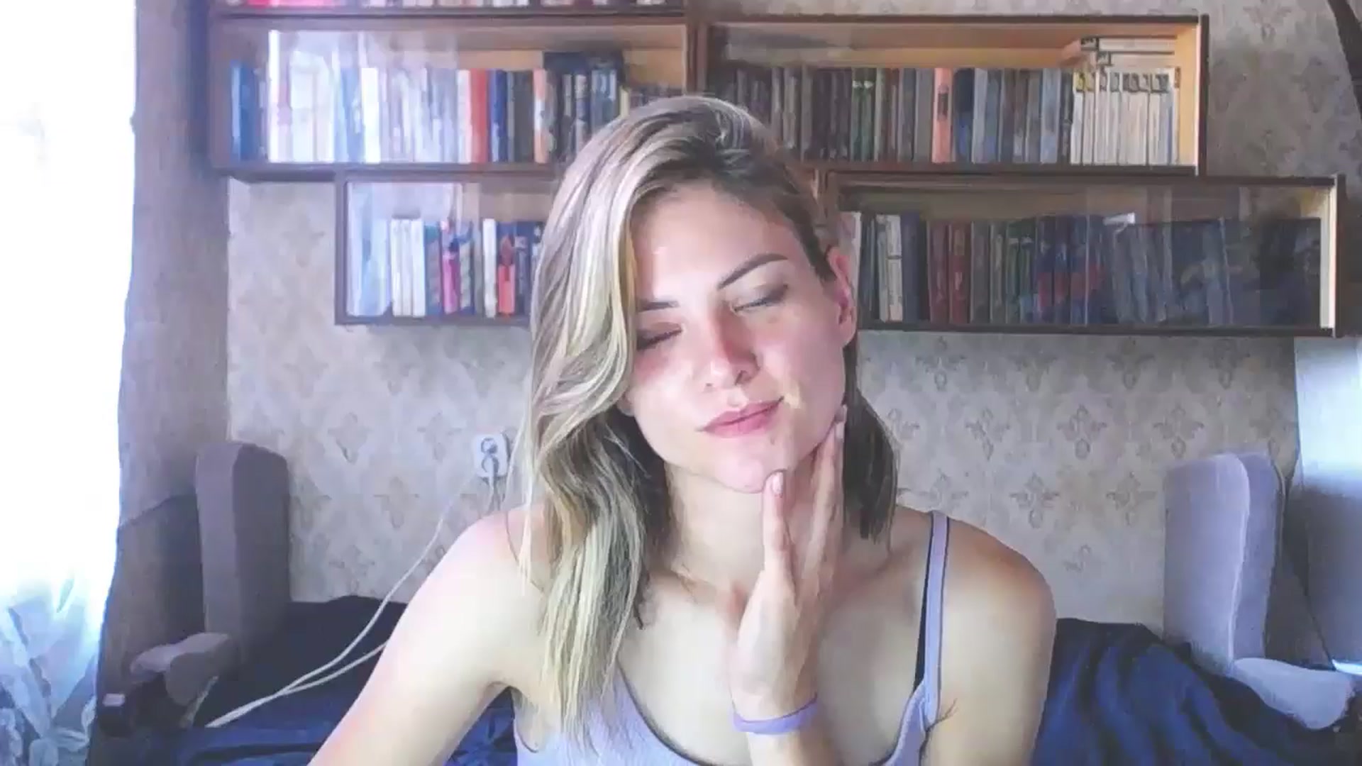 Gallery image thumbnail from Naty_Moon7's myfreecams stream on, 08/17/2024, 09:17 image 11 of 20