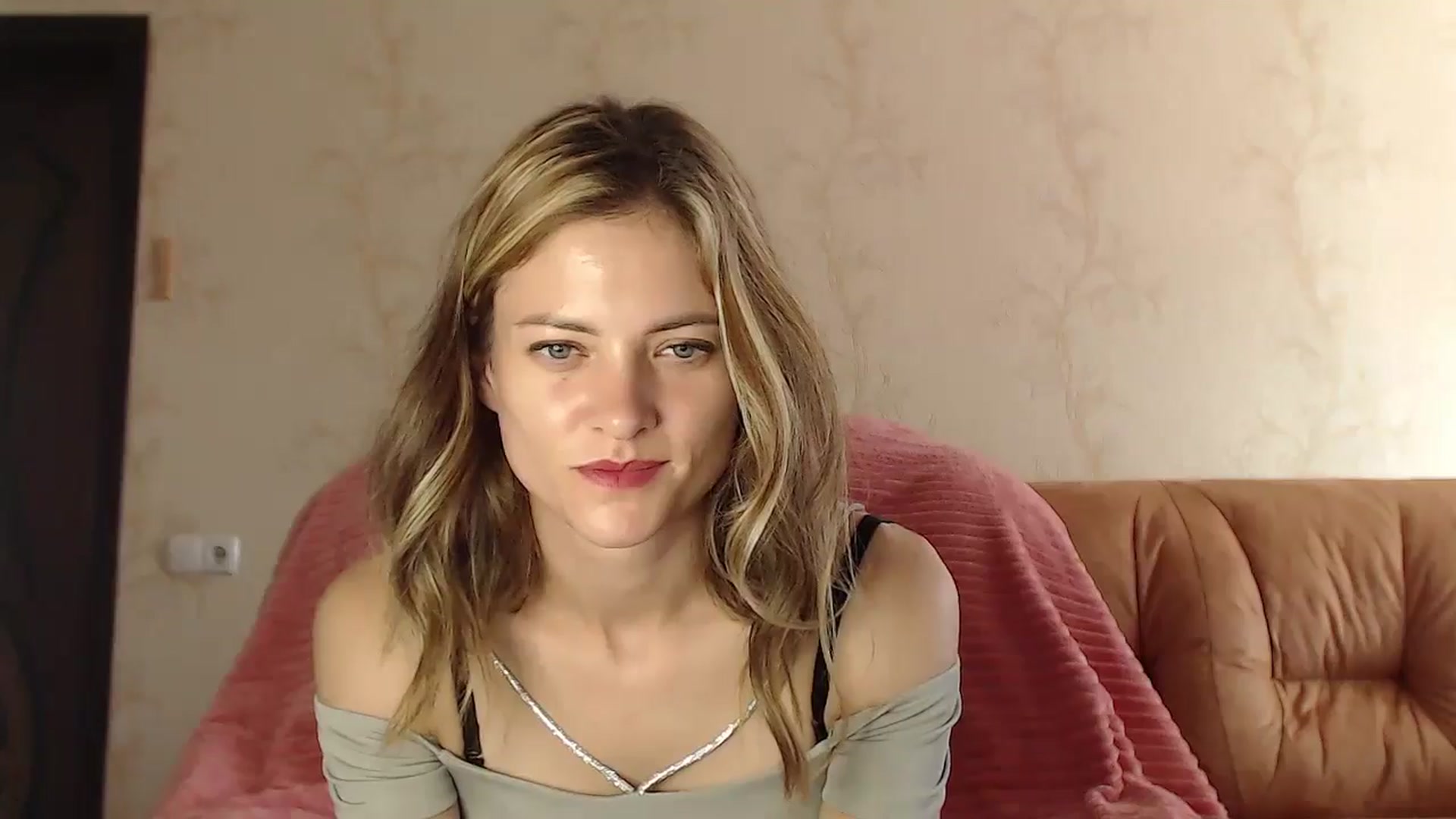 Gallery image thumbnail from Naty_Moon7's myfreecams stream on, 08/26/2024, 09:06 image 19 of 20
