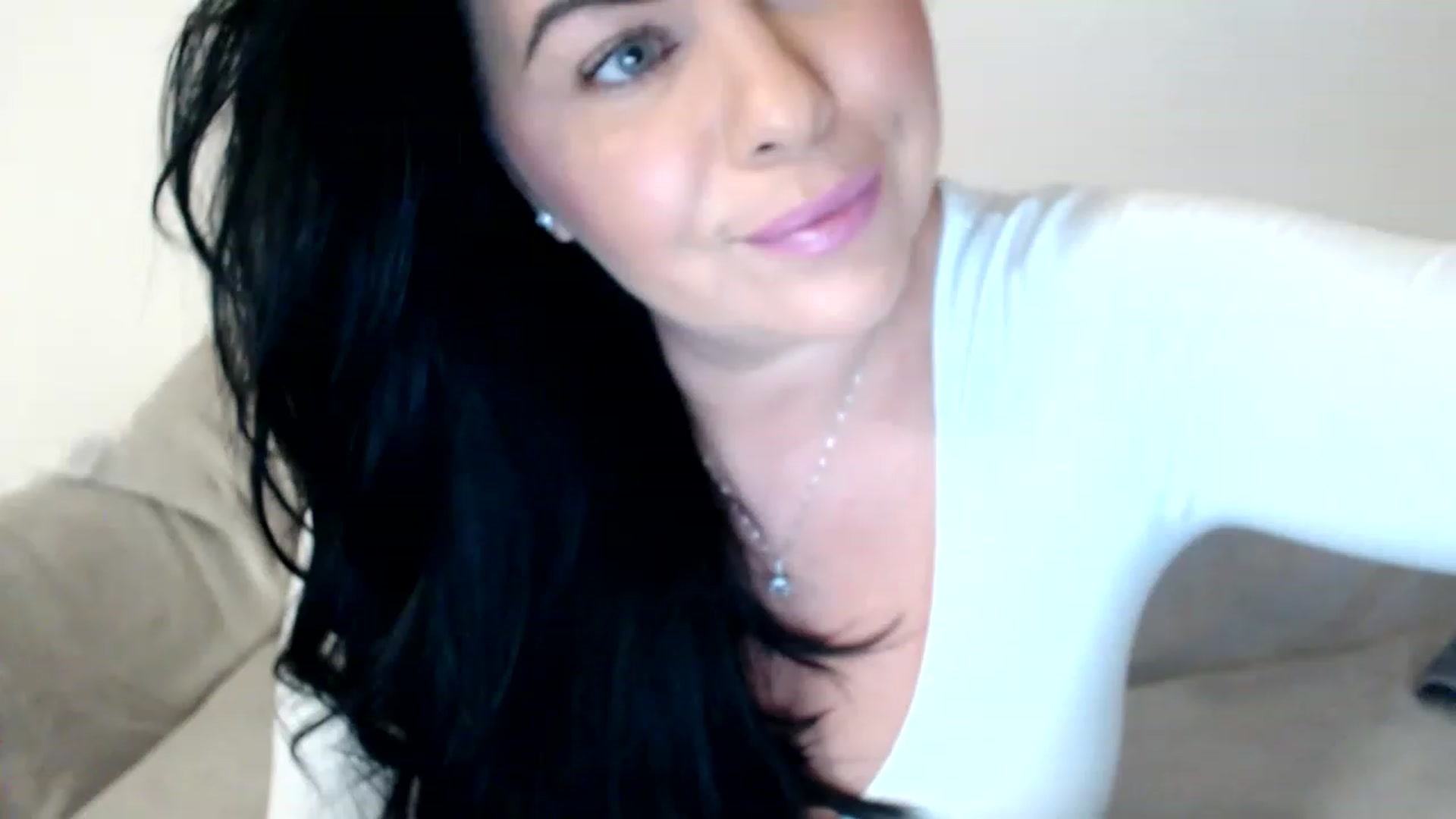 Gallery image thumbnail from NaughtyFallon's myfreecams stream on, 11/21/2022, 15:21 image 5 of 20