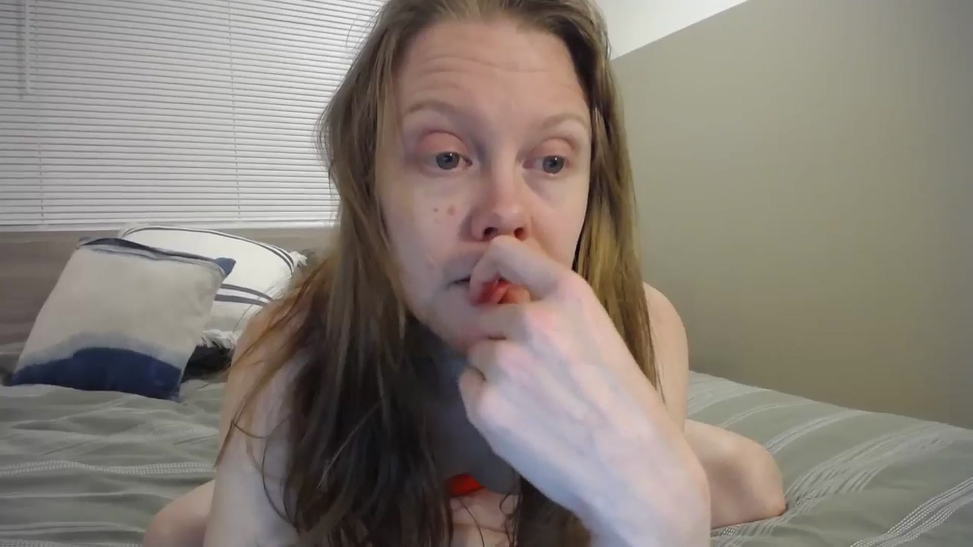 Gallery image thumbnail from NaughtyFox89's myfreecams stream on, 03/10/2025, 02:44 image 20 of 20