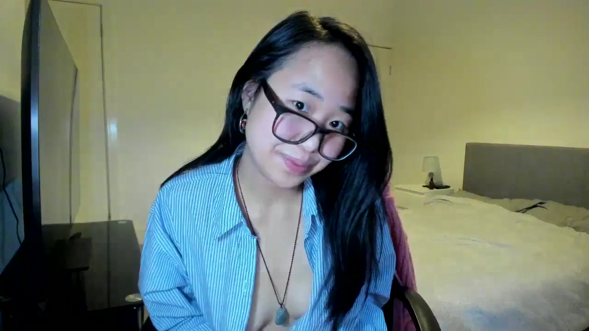 Gallery image thumbnail from NaughtyGigi's myfreecams stream on, 11/19/2023, 15:51 image 18 of 20