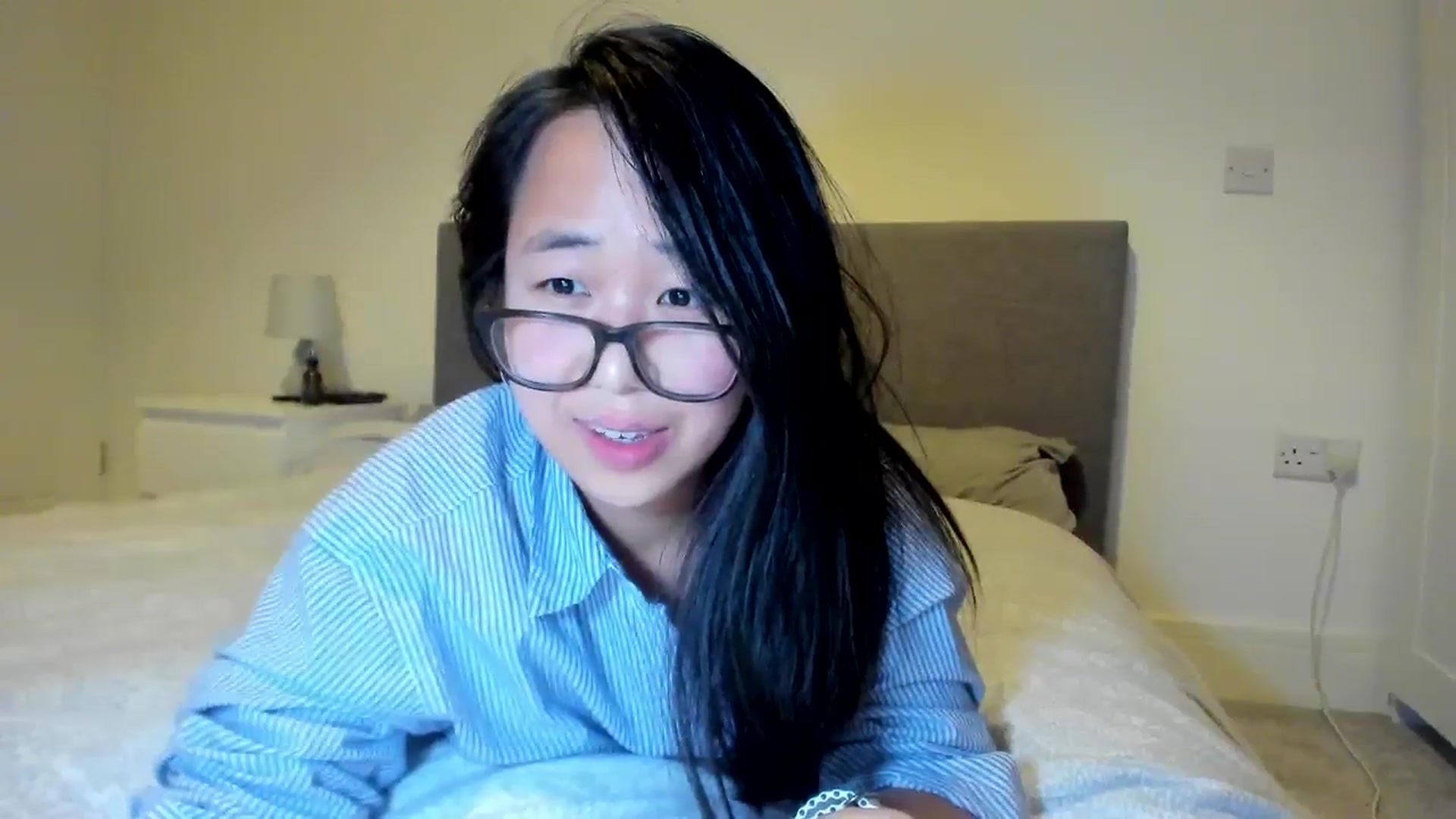 Gallery image thumbnail from NaughtyGigi's myfreecams stream on, 11/19/2023, 17:33 image 17 of 20