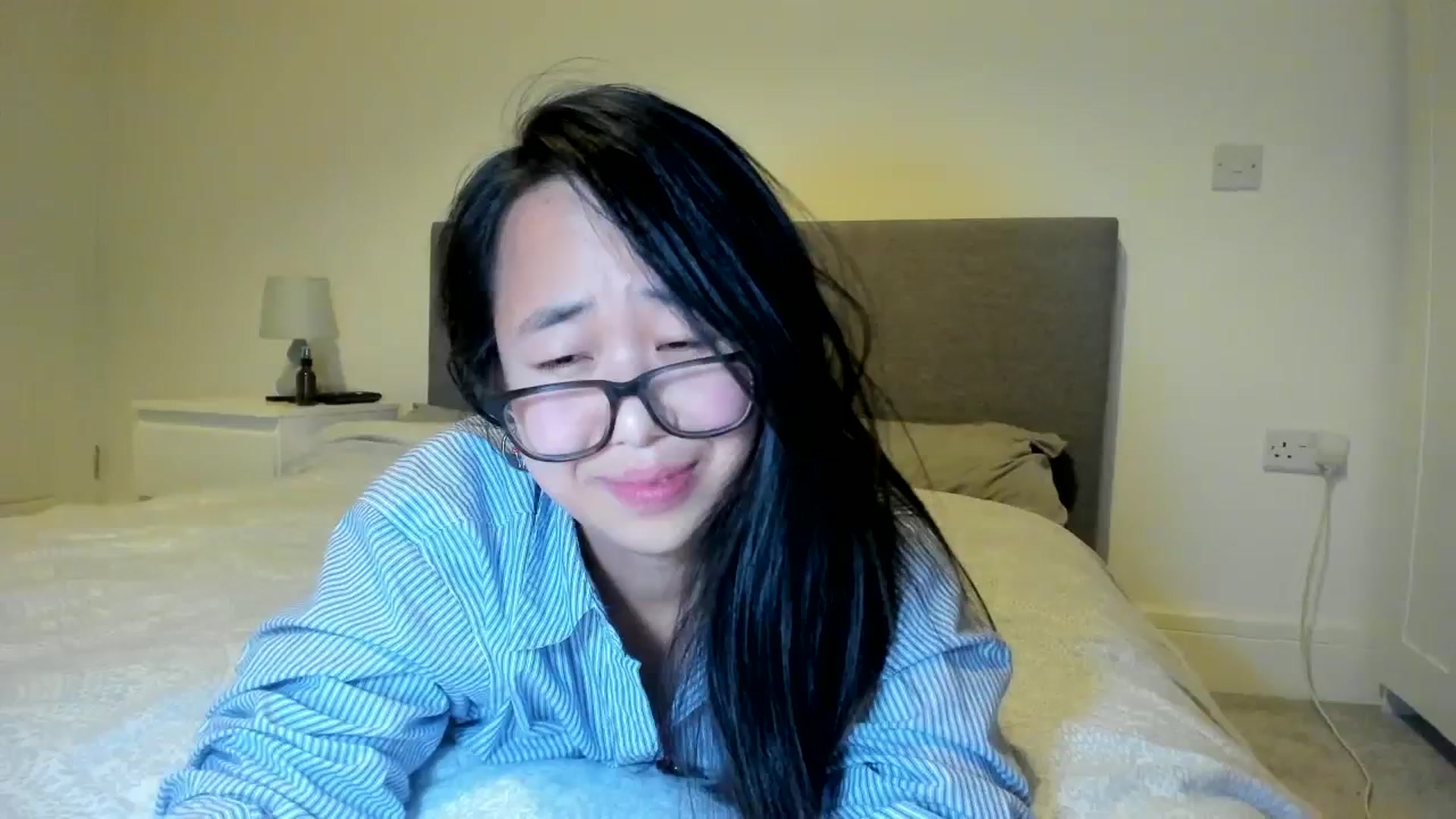 Gallery image thumbnail from NaughtyGigi's myfreecams stream on, 11/19/2023, 17:33 image 16 of 20