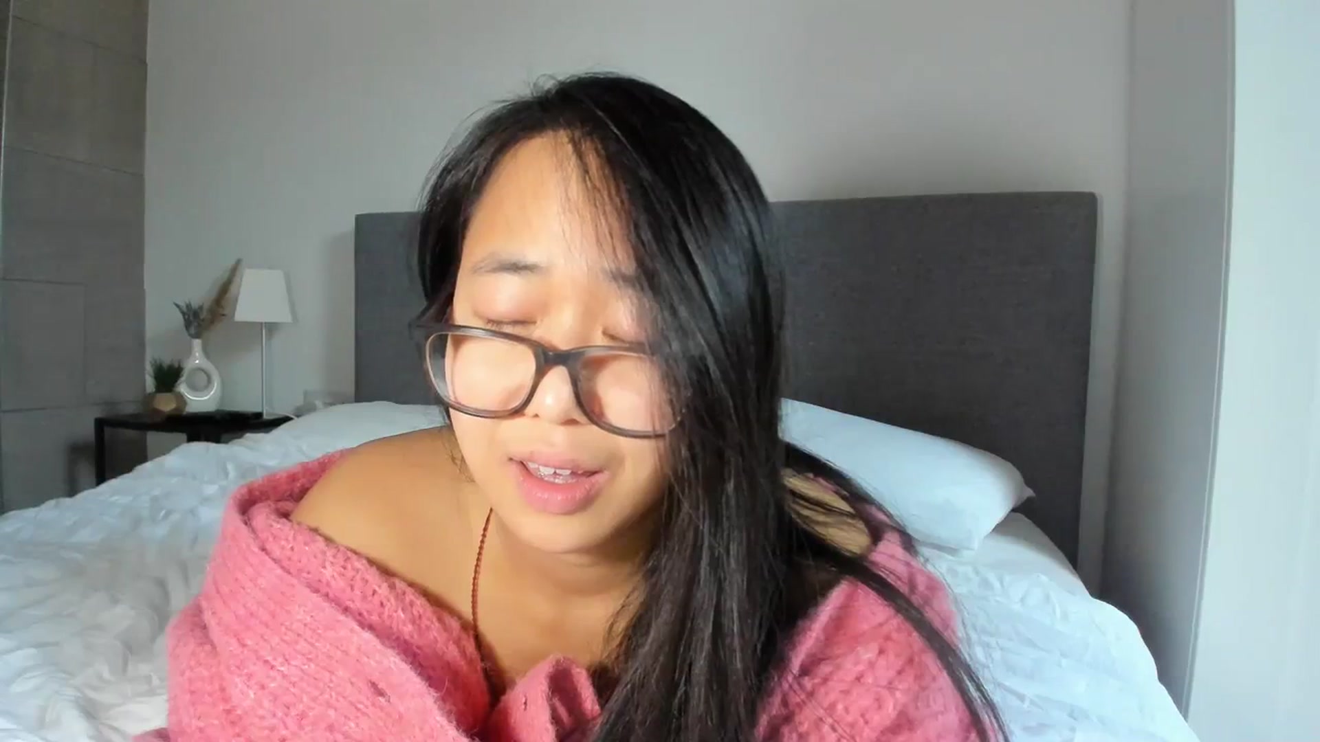 Gallery image thumbnail from NaughtyGigi's myfreecams stream on, 12/19/2023, 15:40 image 3 of 20