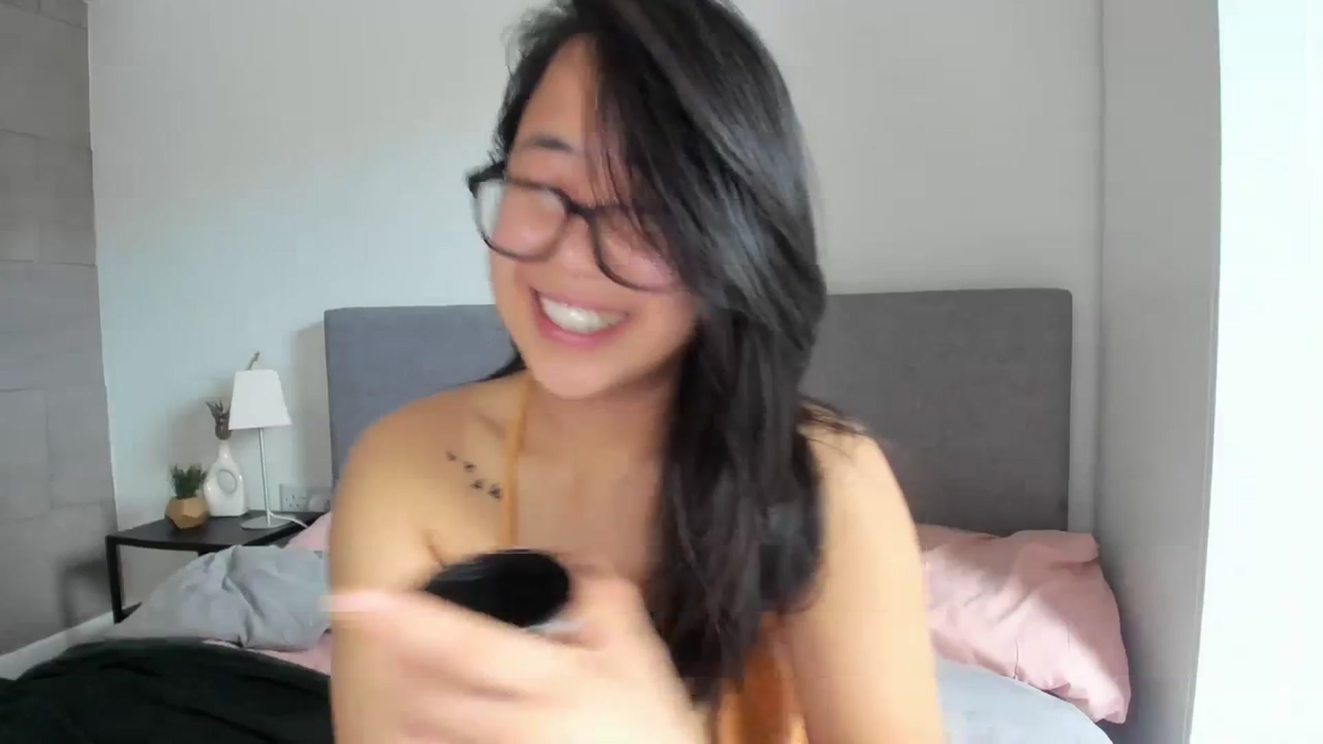 Gallery image thumbnail from NaughtyGigi's myfreecams stream on, 04/05/2024, 14:29 image 18 of 20