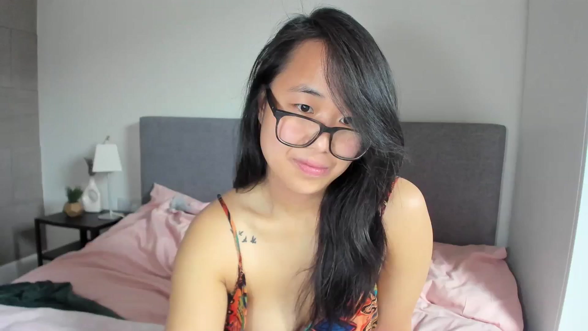 Gallery image thumbnail from NaughtyGigi's myfreecams stream on, 04/08/2024, 15:31 image 16 of 20