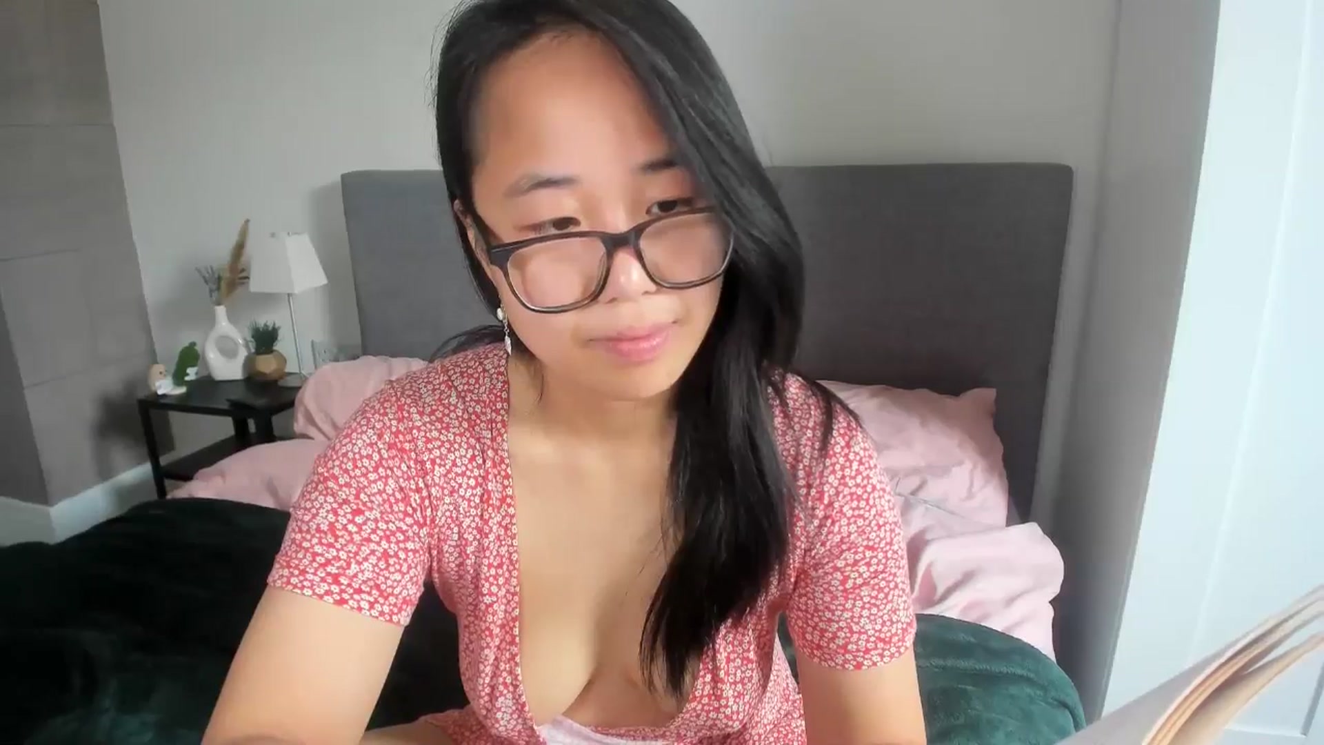 Gallery image thumbnail from NaughtyGigi's myfreecams stream on, 05/10/2024, 14:07 image 12 of 20