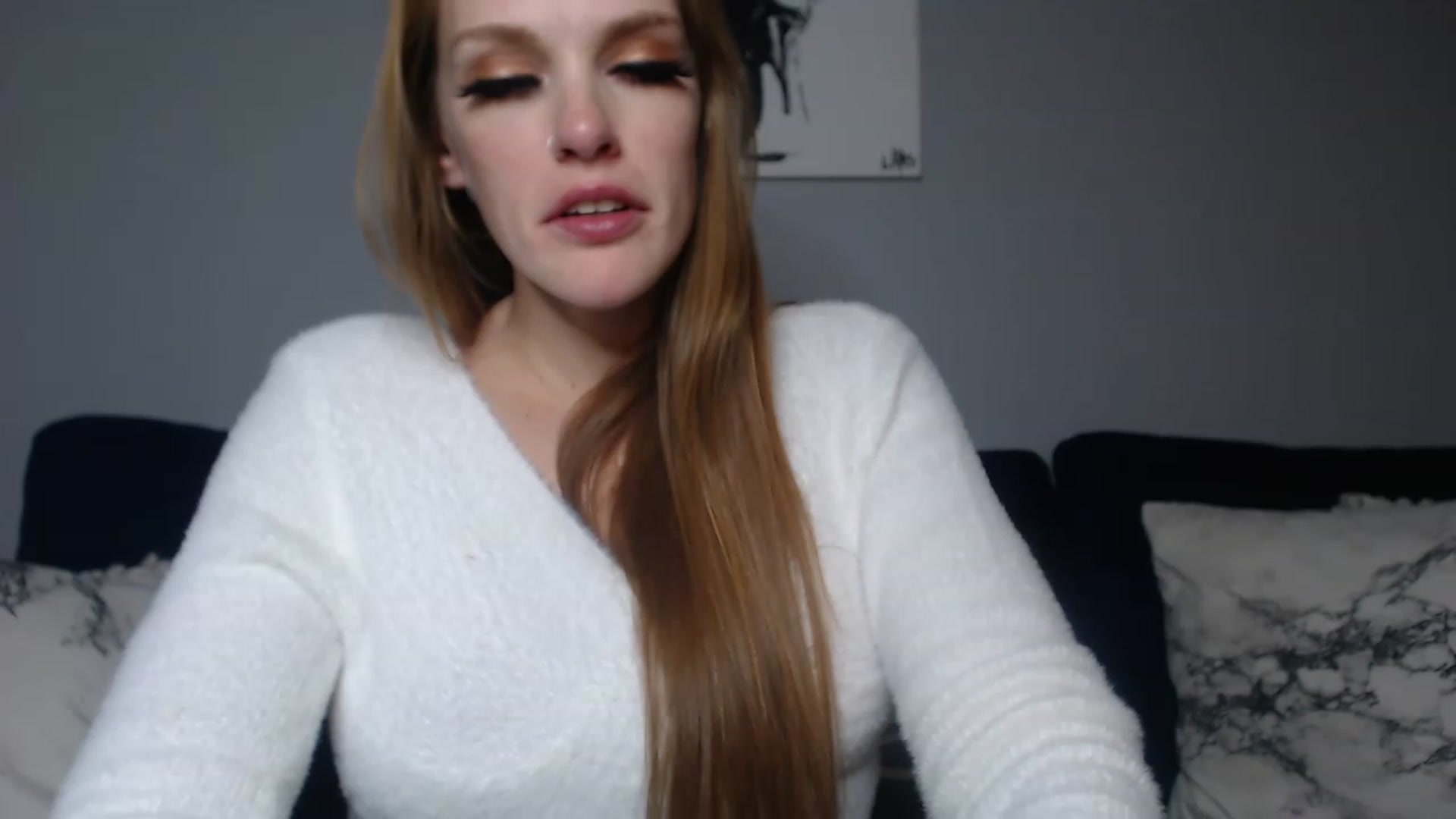 Gallery image thumbnail from NaughtyGinger's myfreecams stream on, 11/25/2022, 02:29 image 12 of 20