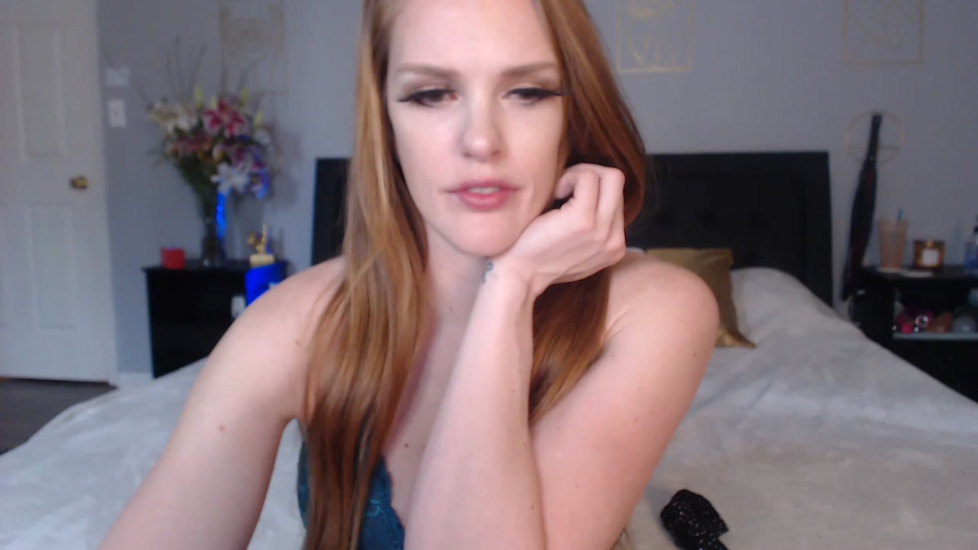 Gallery image thumbnail from NaughtyGinger's myfreecams stream on, 03/11/2023, 16:41 image 9 of 20