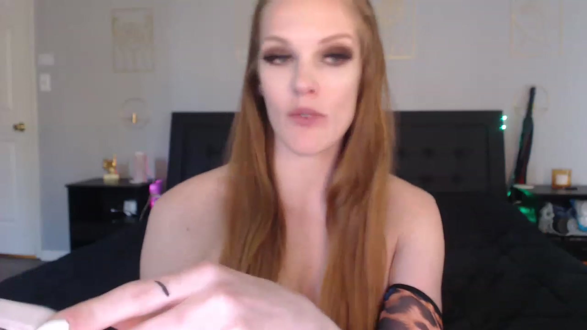 Gallery image thumbnail from NaughtyGinger's myfreecams stream on, 04/17/2023, 18:12 image 19 of 20
