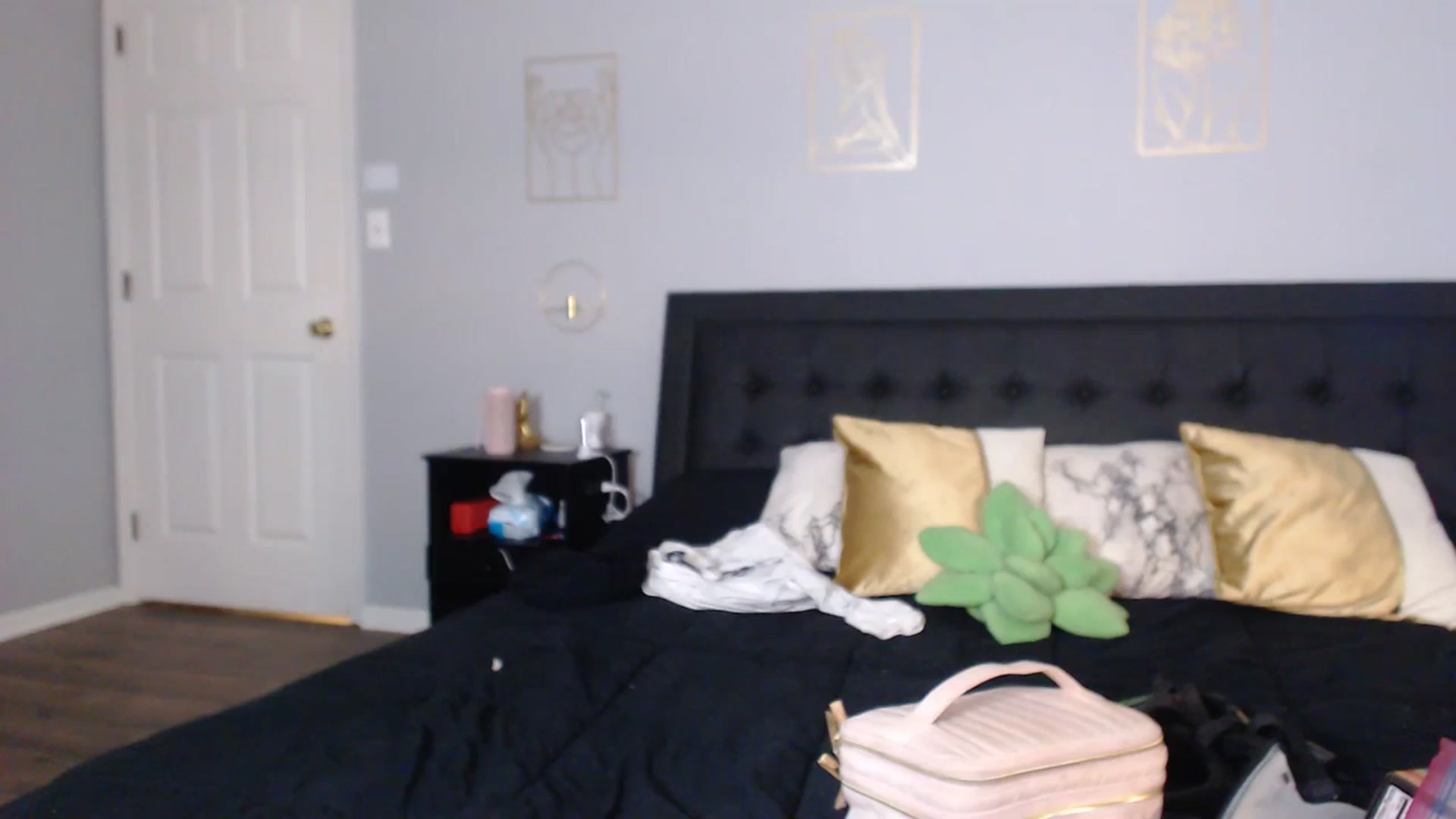 Gallery image thumbnail from NaughtyGinger's myfreecams stream on, 07/12/2023, 15:32 image 19 of 20
