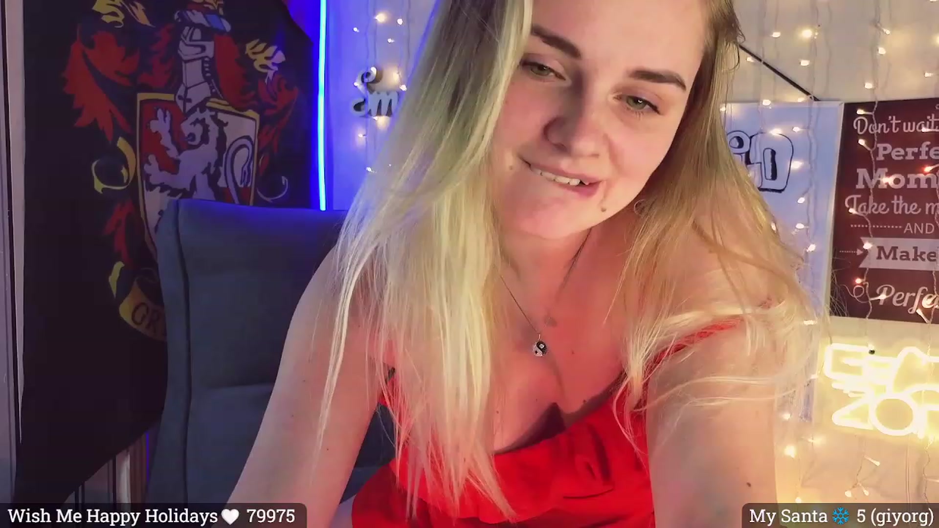 Gallery image thumbnail from NaughtyKitten's myfreecams stream on, 12/19/2023, 14:15 image 6 of 20