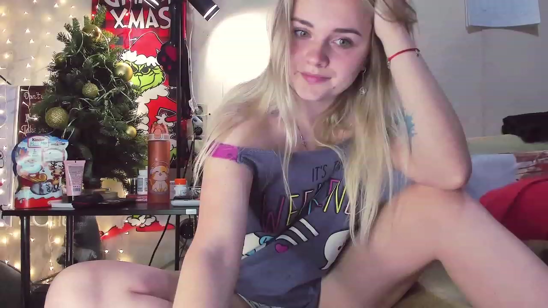 Gallery image thumbnail from NaughtyKitten's myfreecams stream on, 12/24/2023, 14:35 image 5 of 20