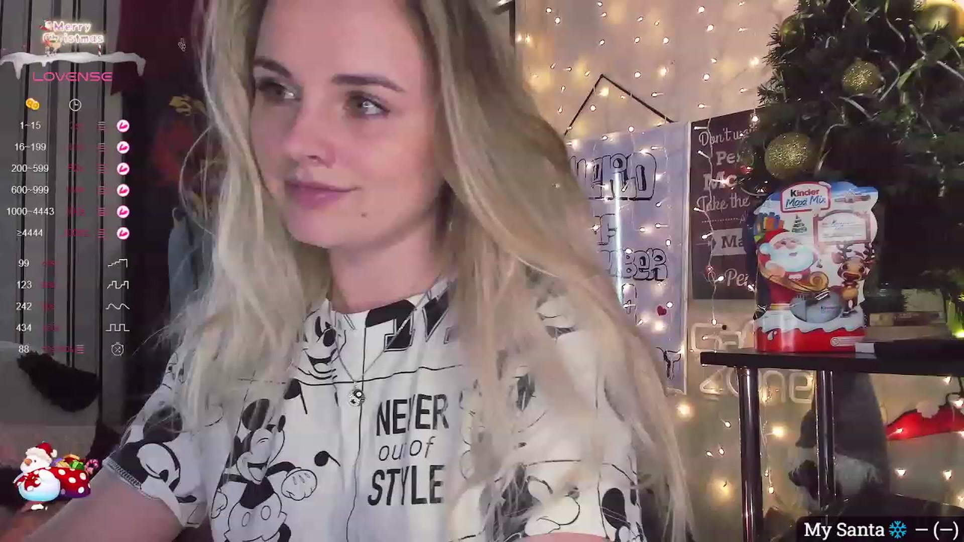 Gallery image thumbnail from NaughtyKitten's myfreecams stream on, 12/27/2023, 17:15 image 5 of 20