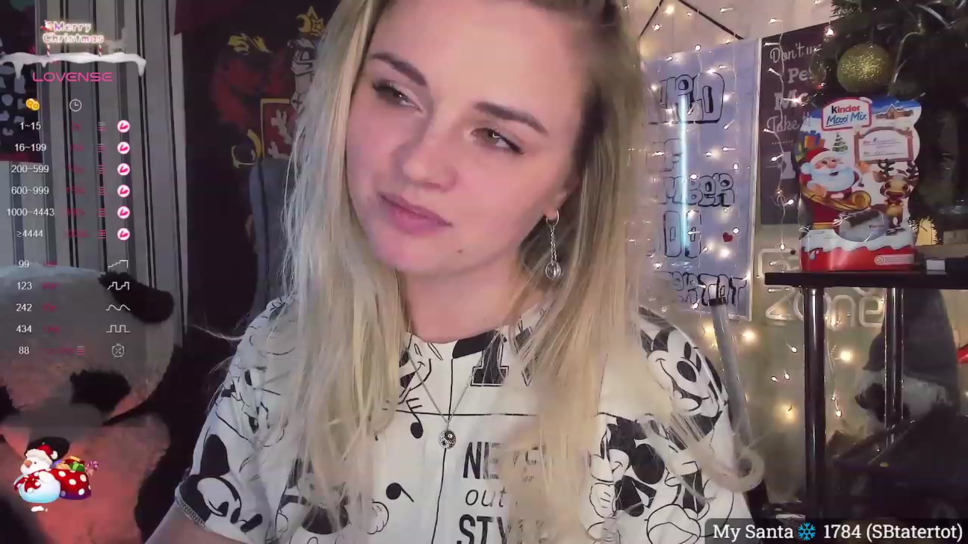 Gallery image thumbnail from NaughtyKitten's myfreecams stream on, 12/27/2023, 17:15 image 14 of 20