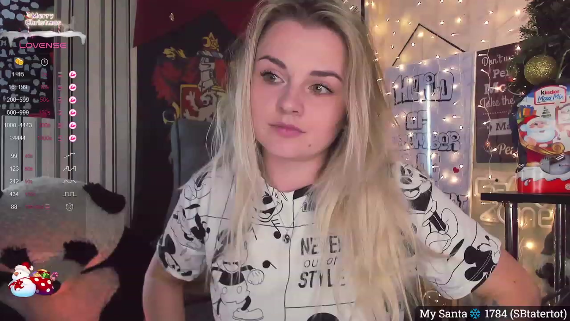 Gallery image thumbnail from NaughtyKitten's myfreecams stream on, 12/27/2023, 17:15 image 10 of 20