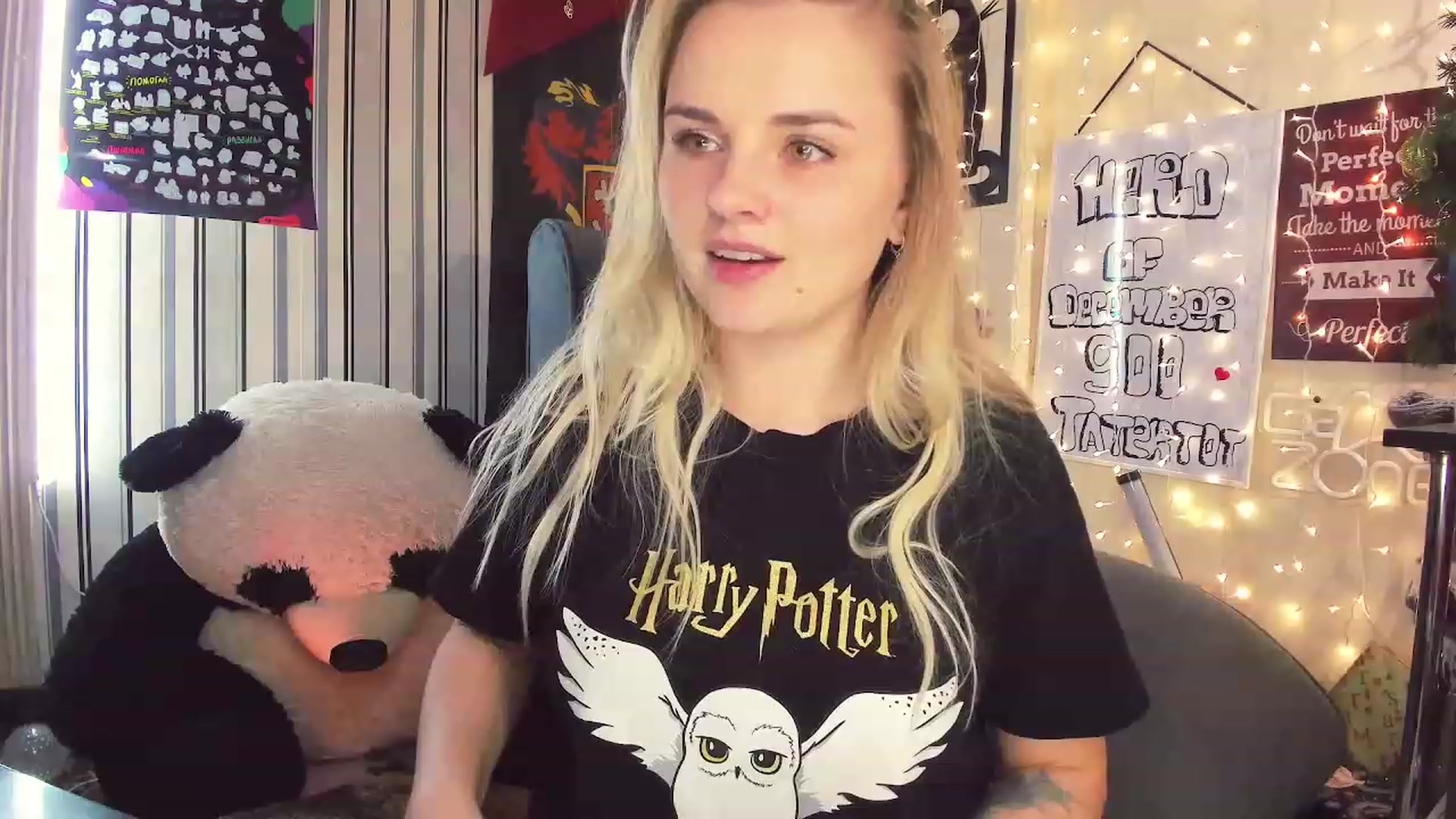 Gallery image thumbnail from NaughtyKitten's myfreecams stream on, 12/27/2023, 19:47 image 4 of 20