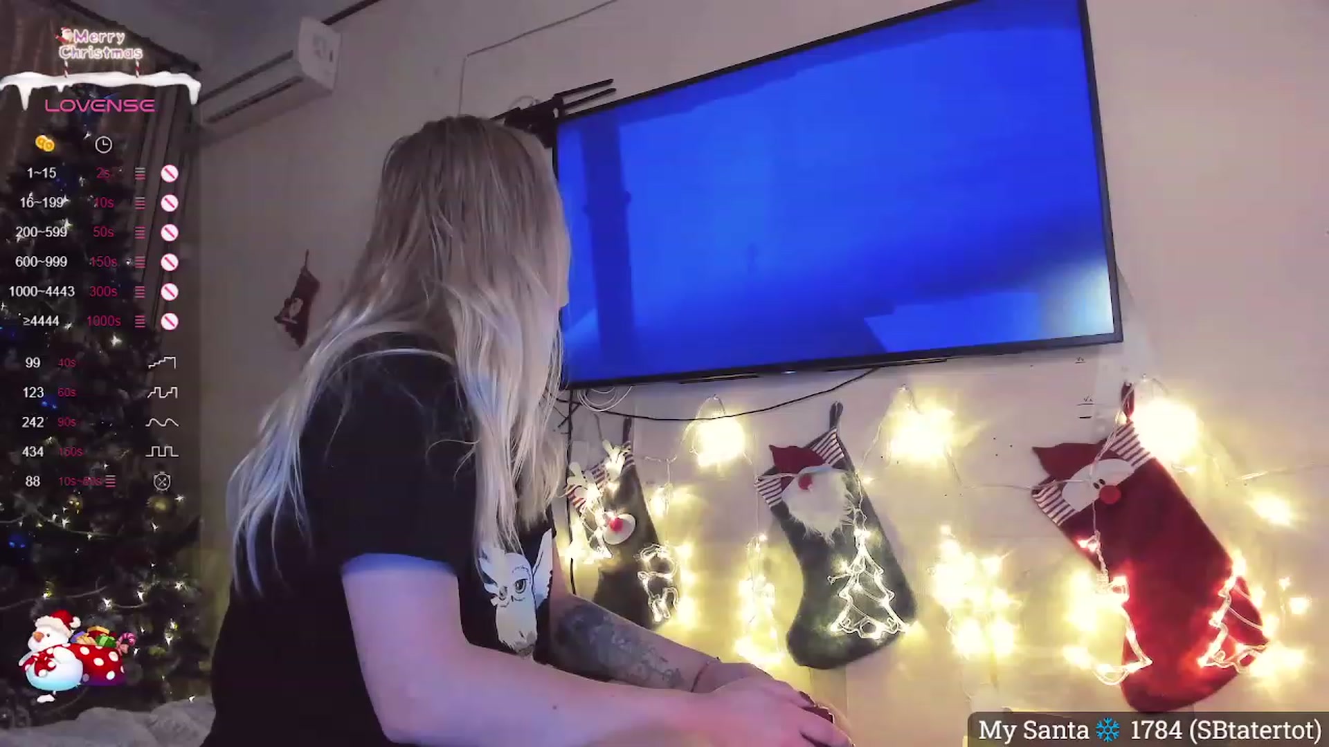 Gallery image thumbnail from NaughtyKitten's myfreecams stream on, 12/27/2023, 21:04 image 19 of 20