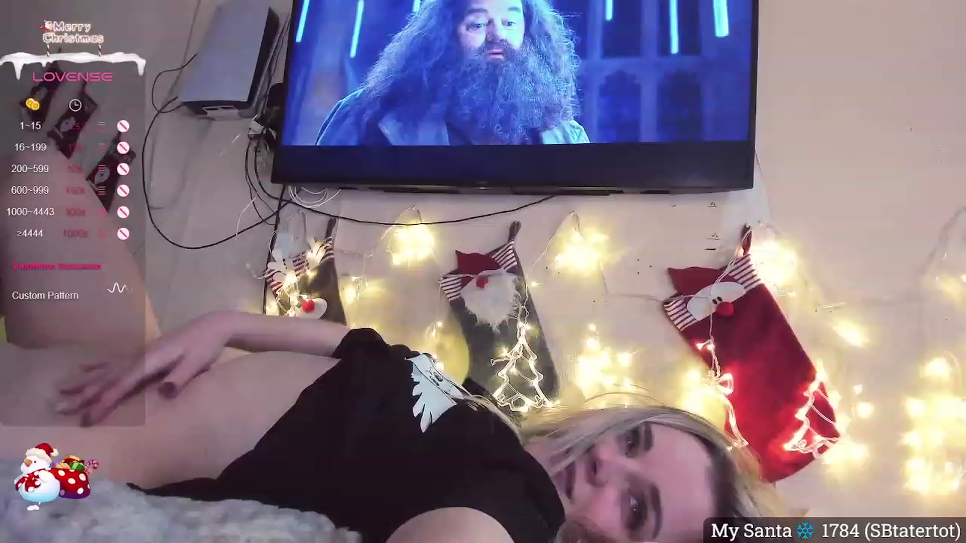 Gallery image thumbnail from NaughtyKitten's myfreecams stream on, 12/27/2023, 21:04 image 15 of 20