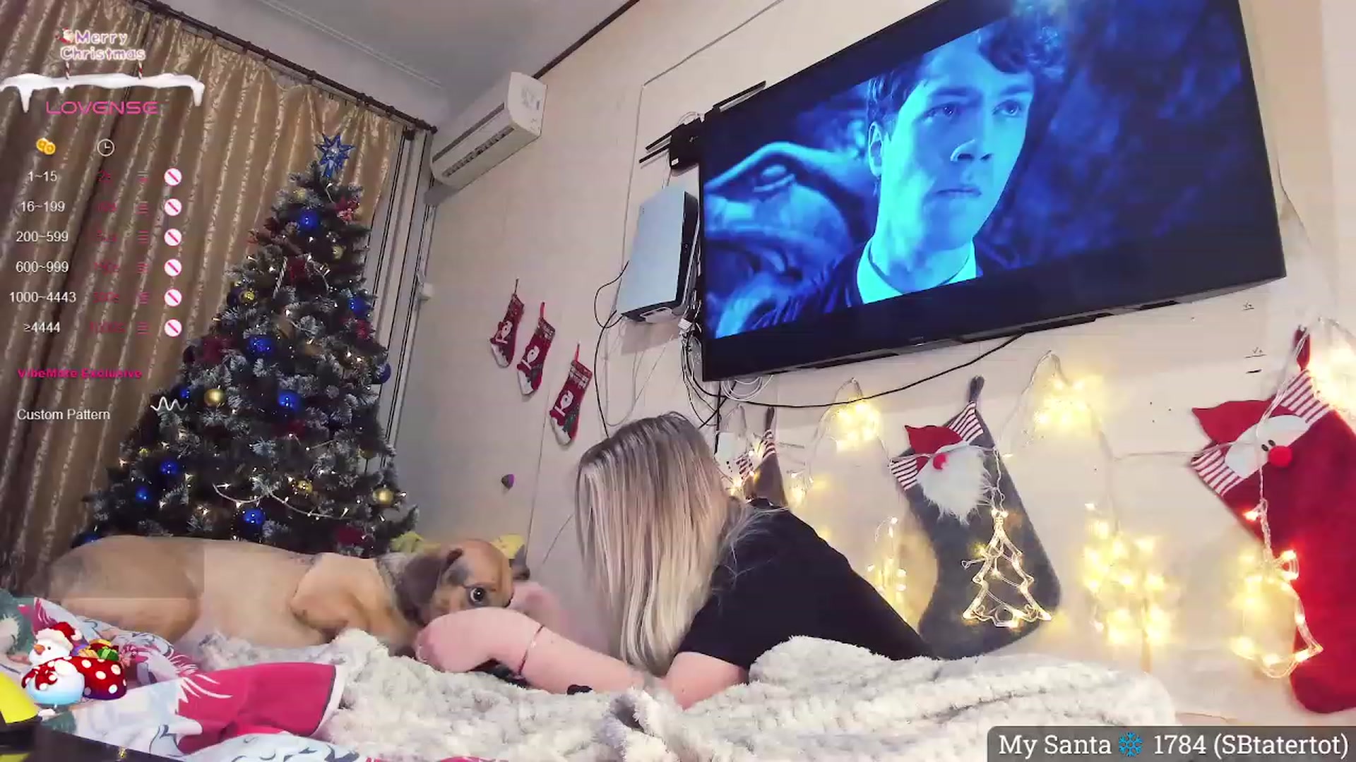 Gallery image thumbnail from NaughtyKitten's myfreecams stream on, 12/27/2023, 21:04 image 11 of 20