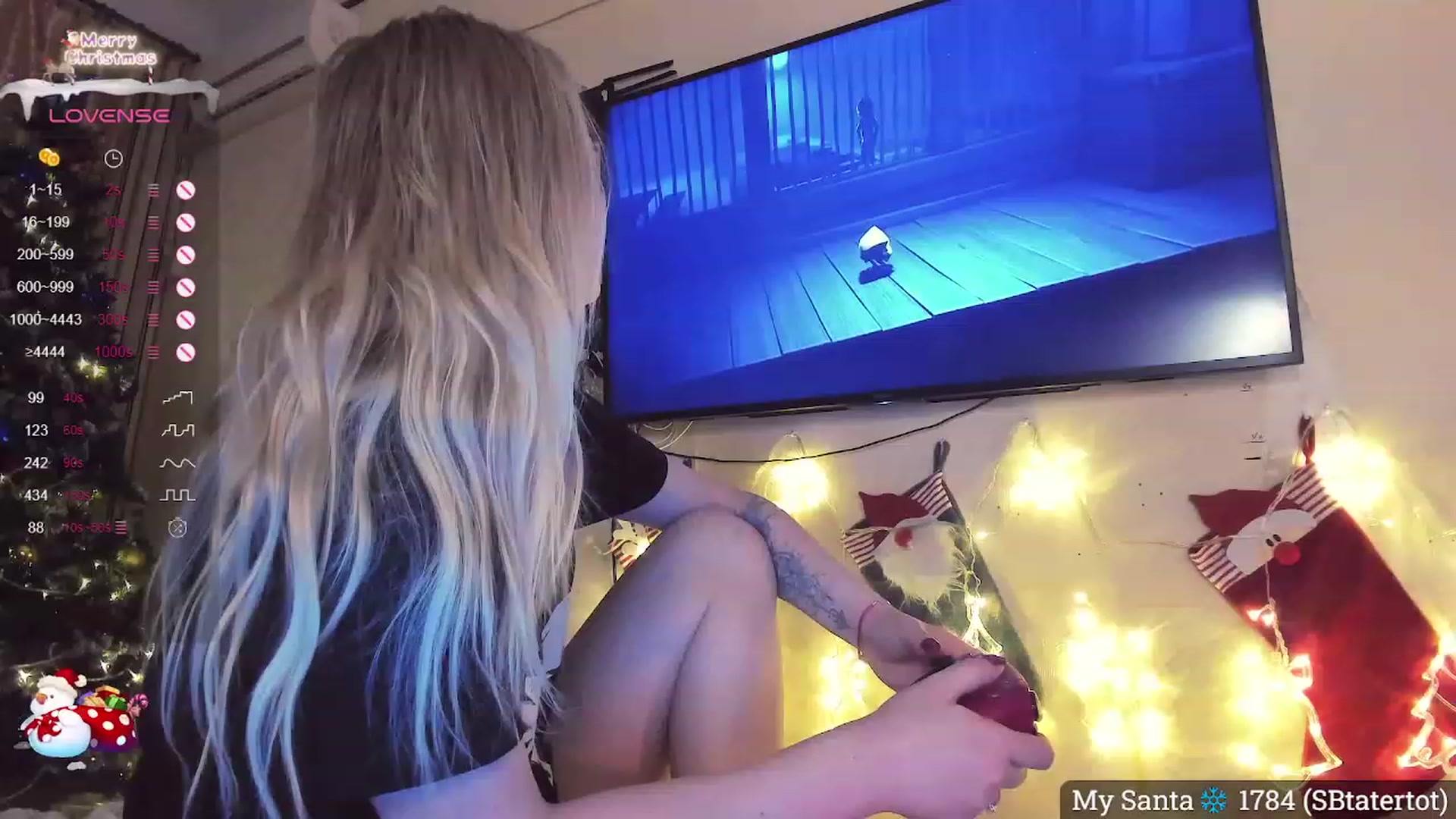 Gallery image thumbnail from NaughtyKitten's myfreecams stream on, 12/27/2023, 21:57 image 2 of 20