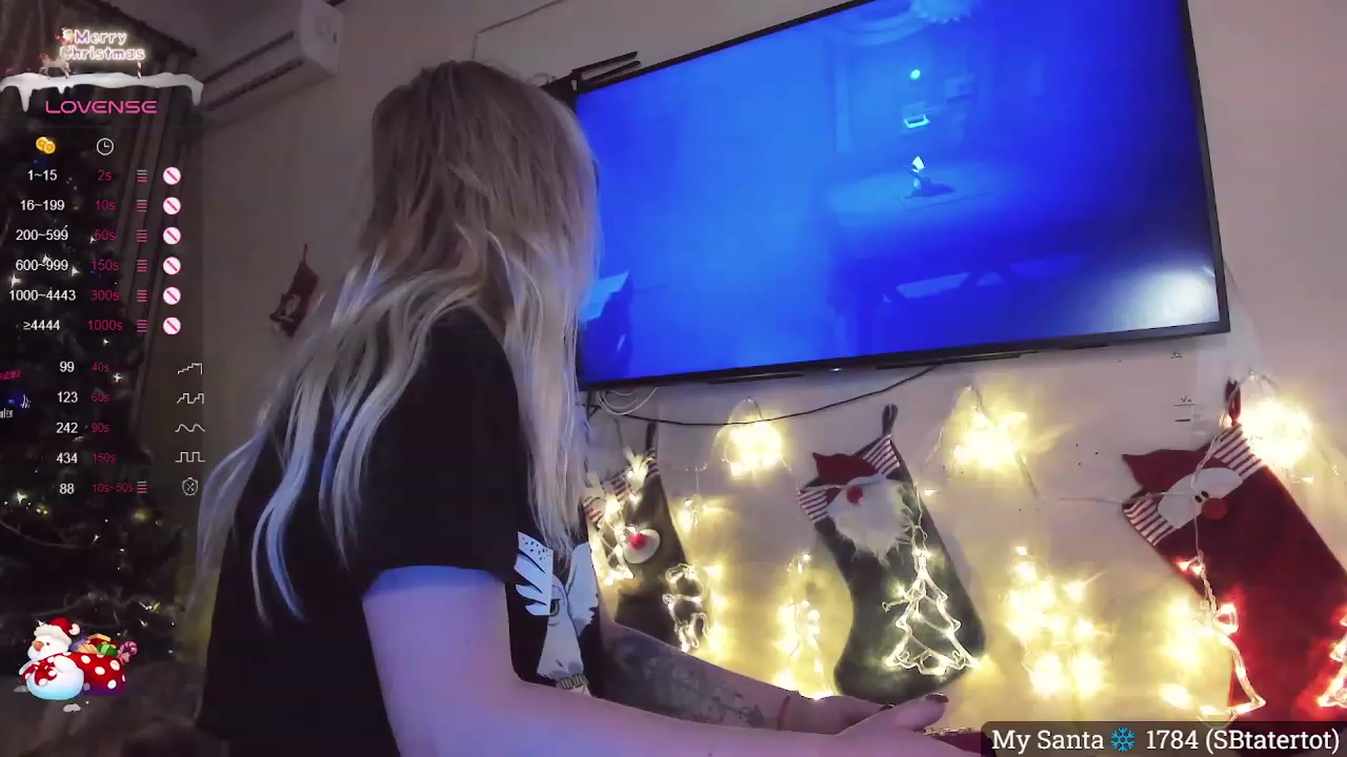 Gallery image thumbnail from NaughtyKitten's myfreecams stream on, 12/27/2023, 21:57 image 13 of 20